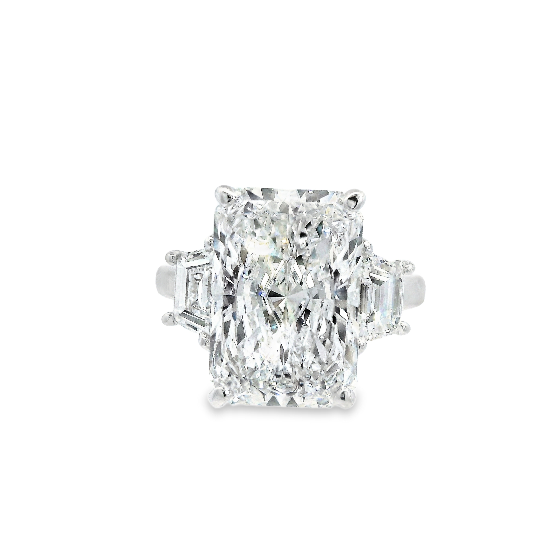 7.90CT F VS2 Radiant Cut LAB Diamond with 1.20cttw Trapezoid Side Accent LAB Diamonds Set in Platinum