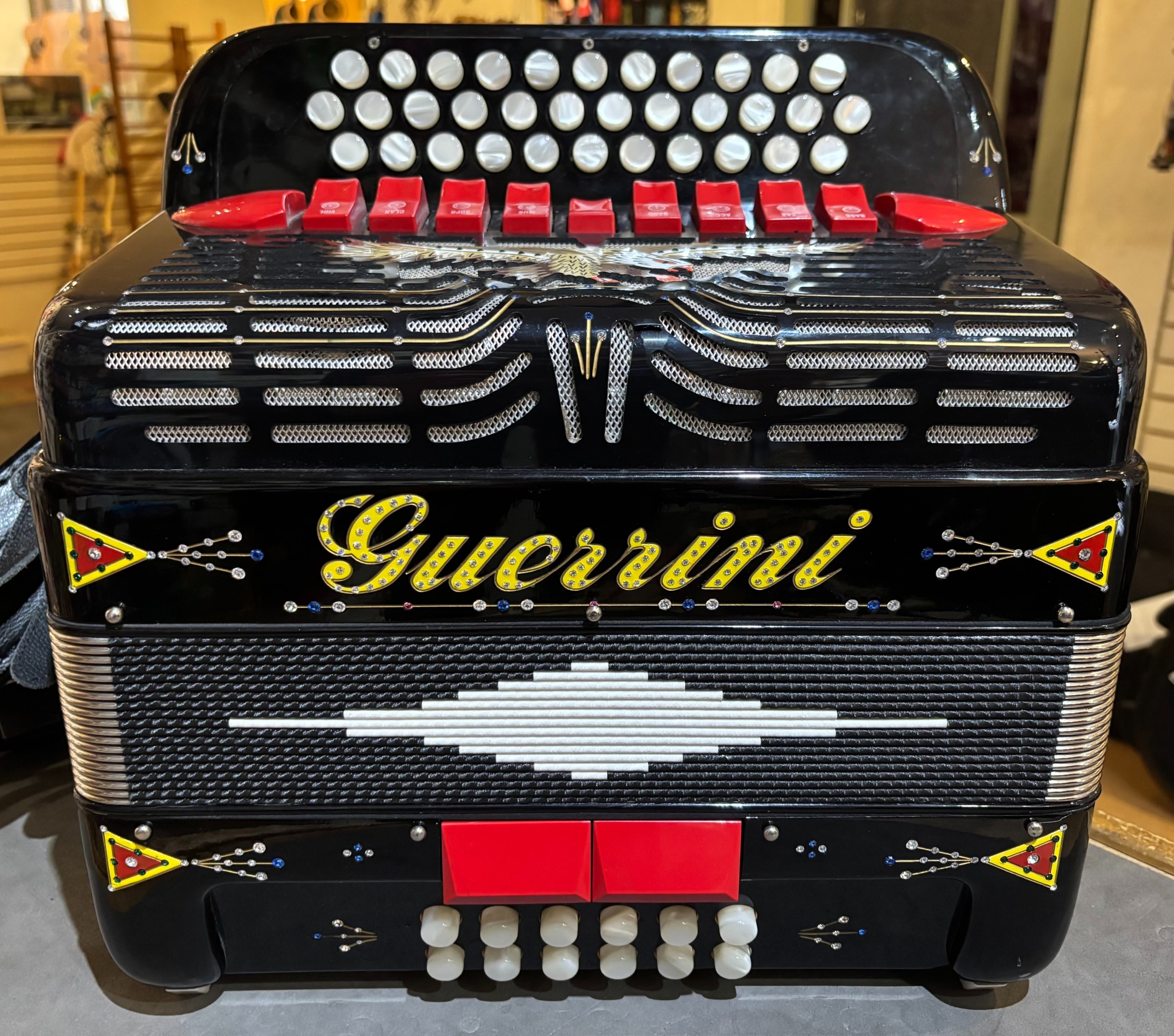 Guerrini 4-Reed Diatonic Button Accordion - Key of ADG (Pre-Owned)