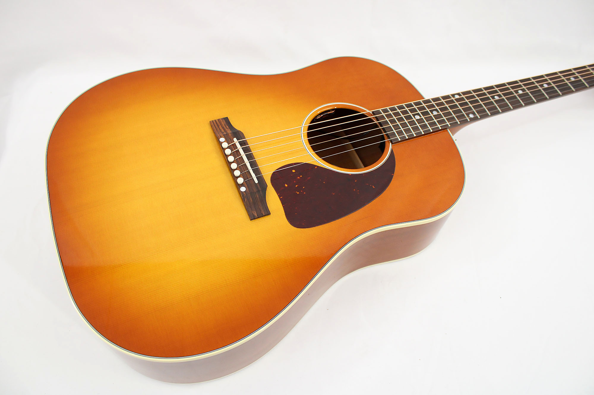 Used Gibson J-45 Standard Acoustic - Heritage Cherry Burst