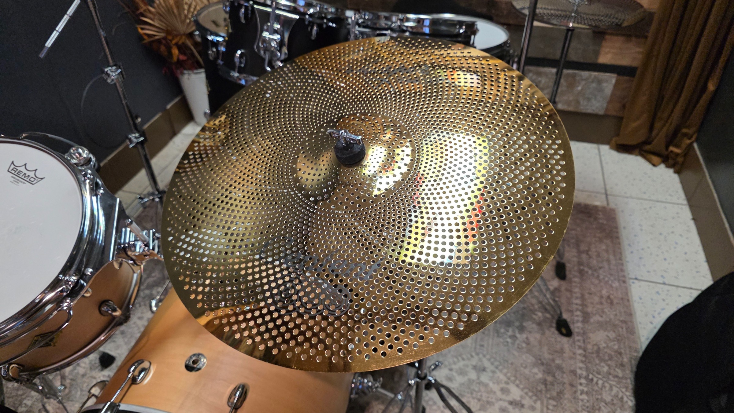 Centent Whisper Reduced Volume Cymbal 4 PC Sets - SILVER / 14HH, 16, 18, 20 