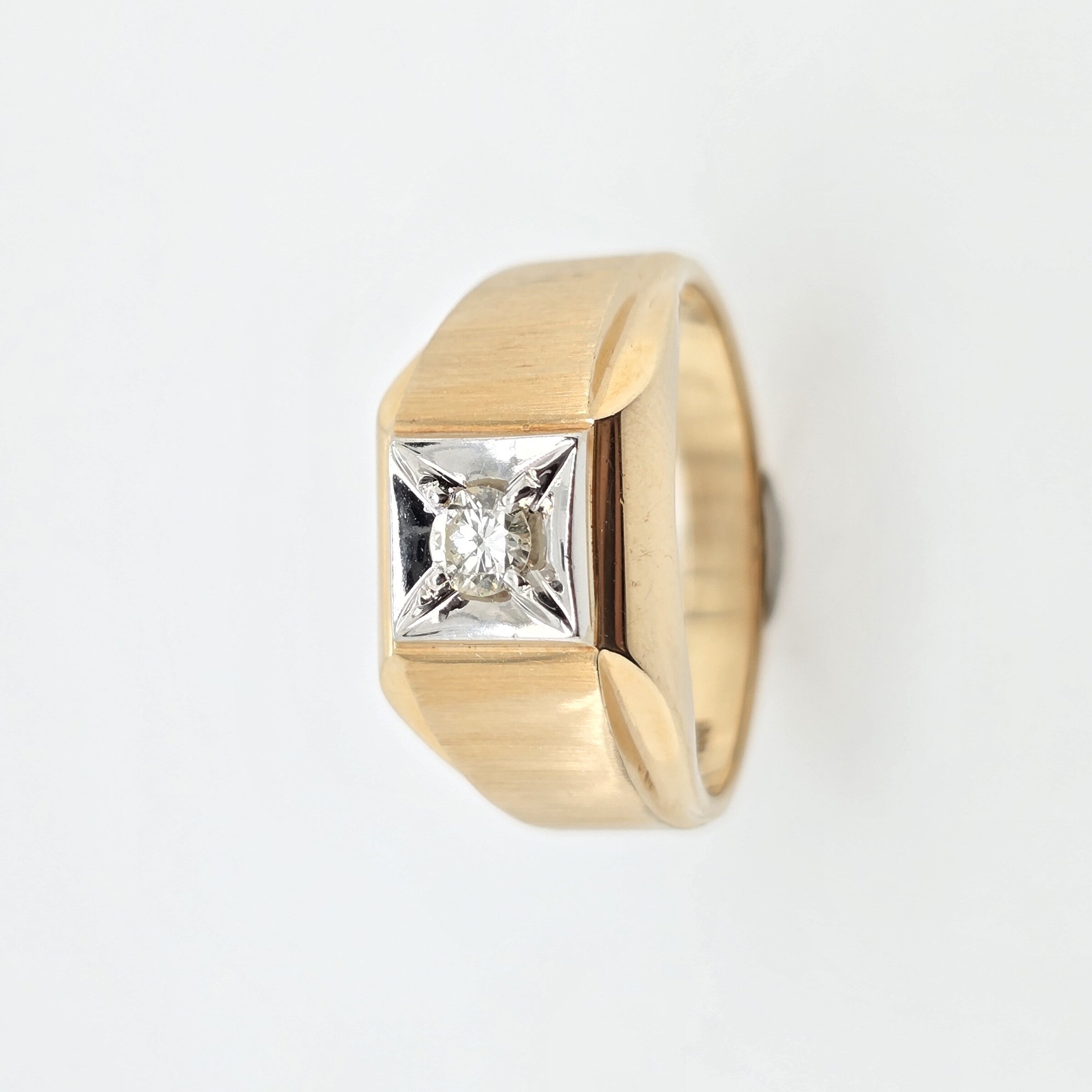 Vintage Signet Ring 0.2ct Old European Cut