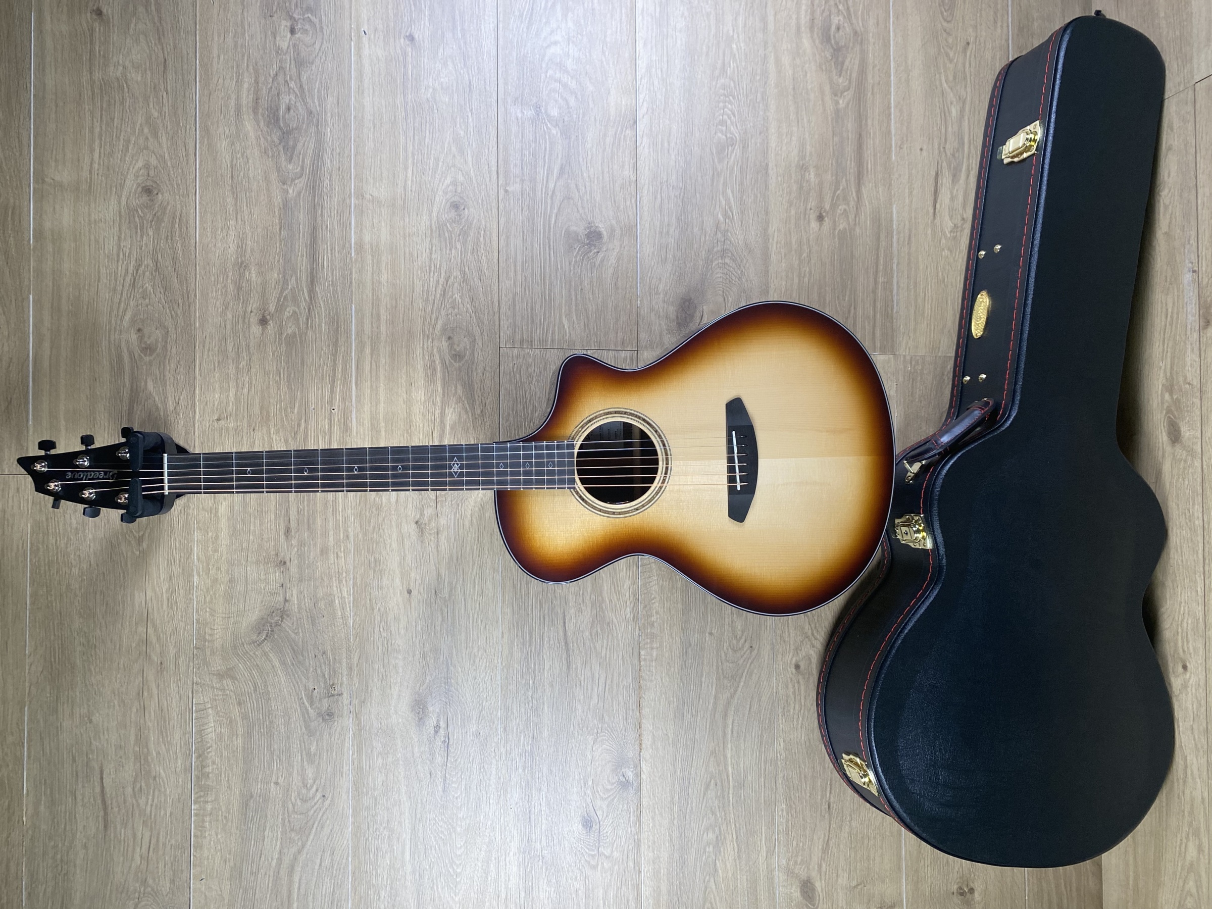 Breedlove Premier Concert Burnt Amber CE Adirondack, EI Rosewood