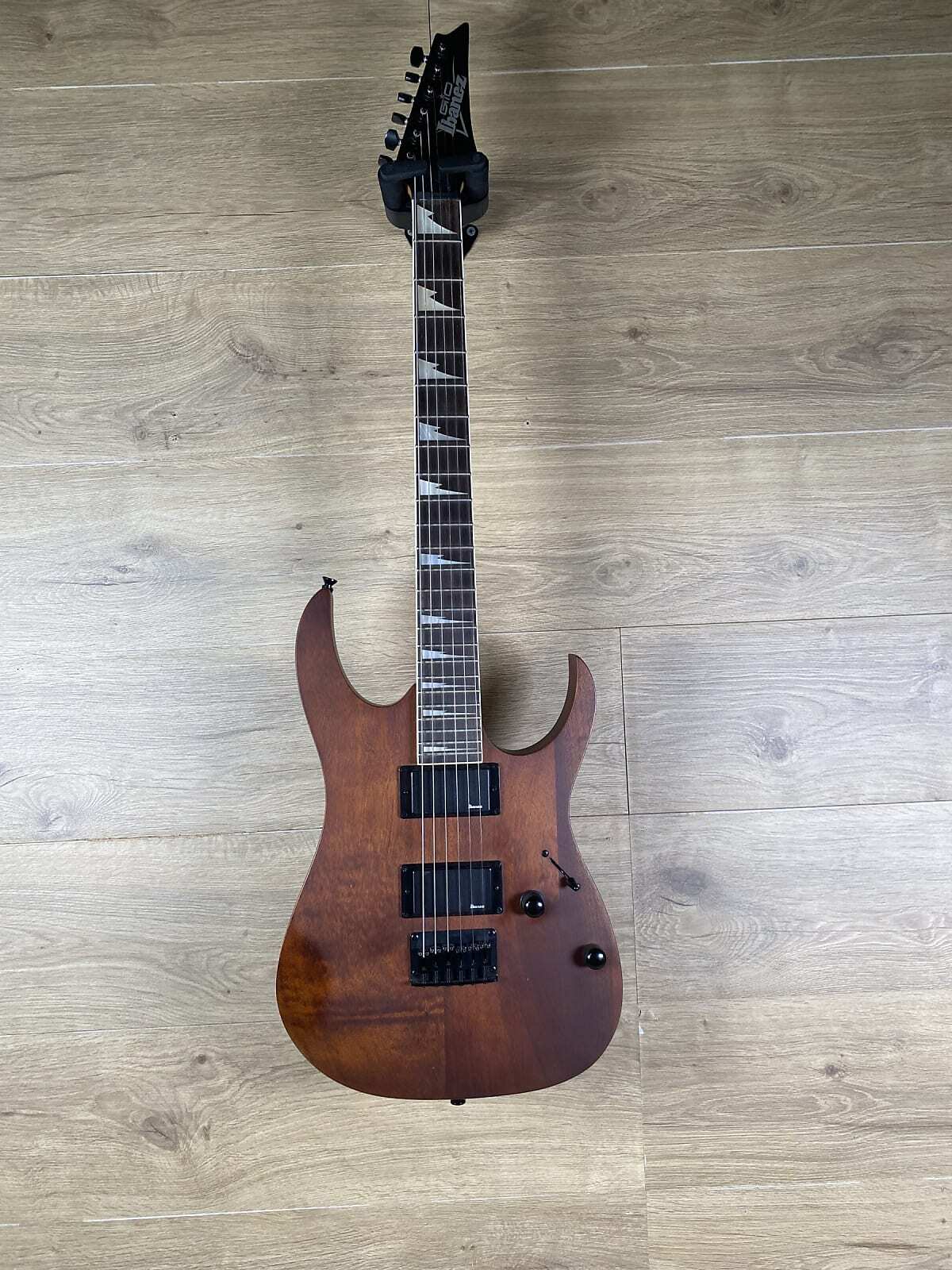 Ibanez Gio GRG121DX - Walnut Flat