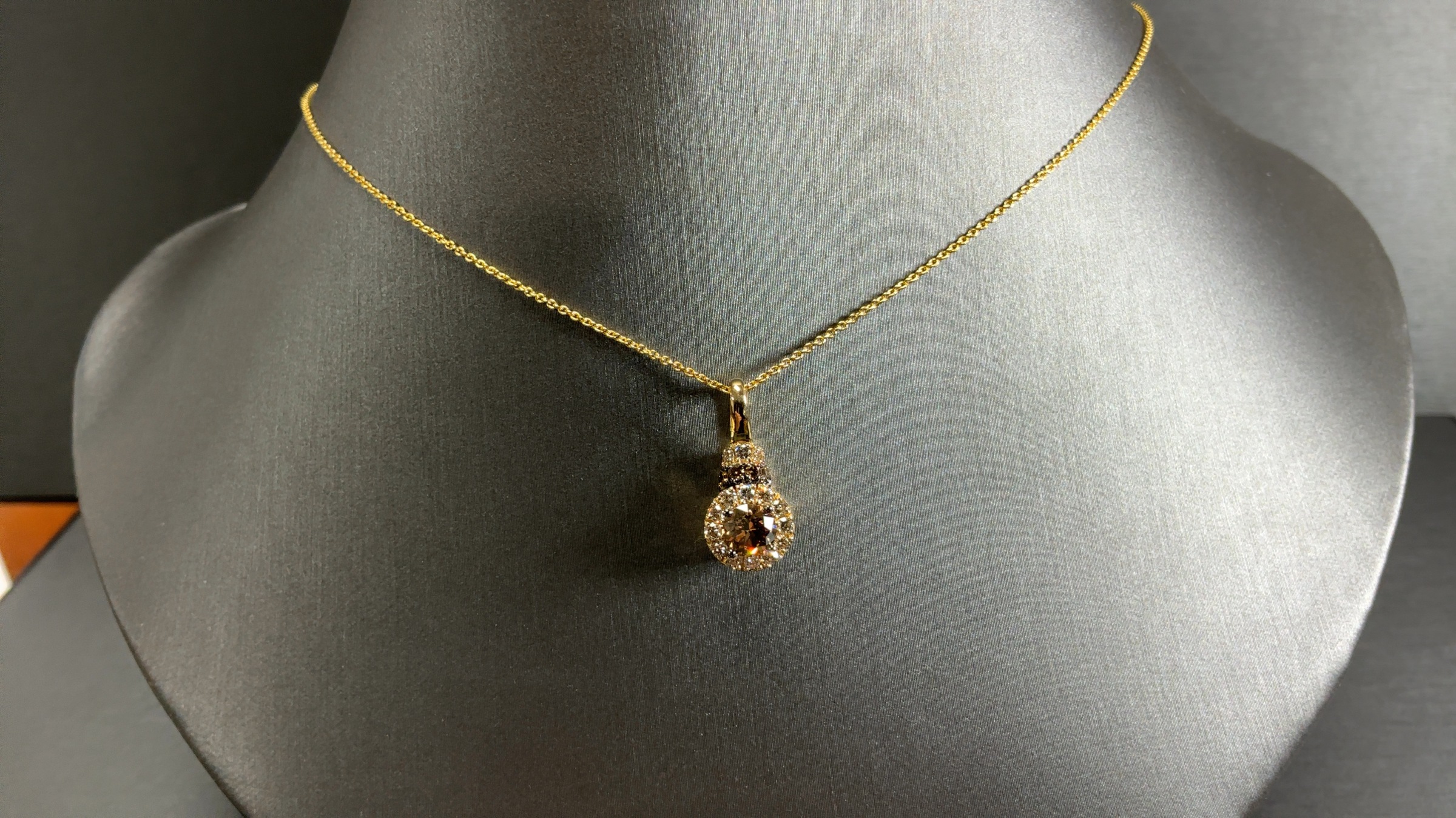 14k Honey Gold LeVian 1/2 Ct Choc Dia Ctr with 1/4 Nude Dia Sides