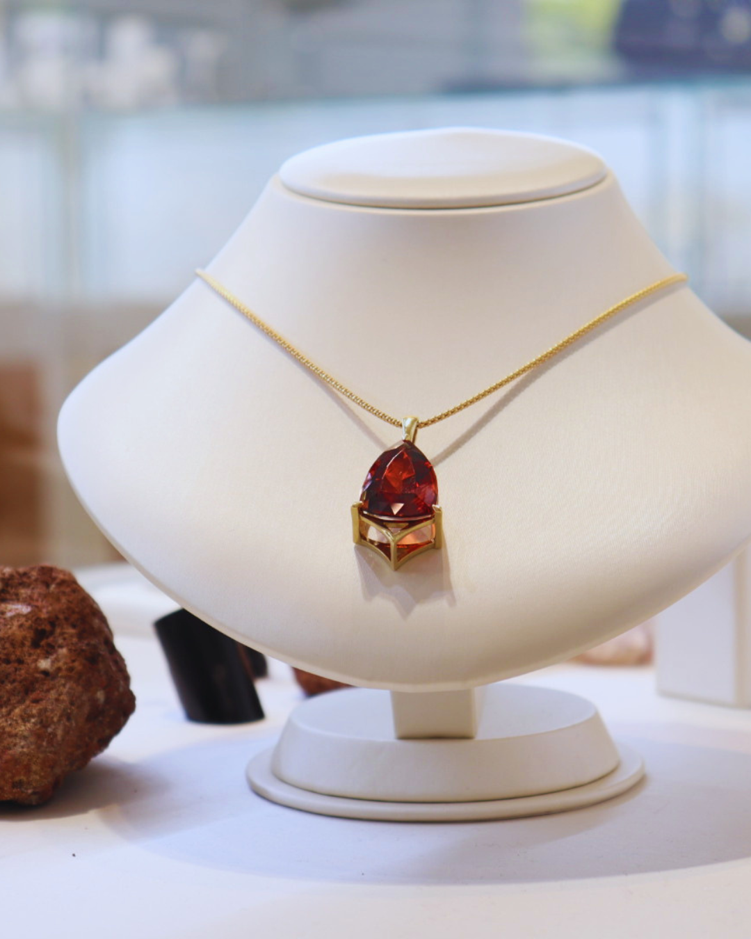 Custom 18k Yellow Gold 21CT Red Oregon Sunstone Pendant with 18 Round Box chain 