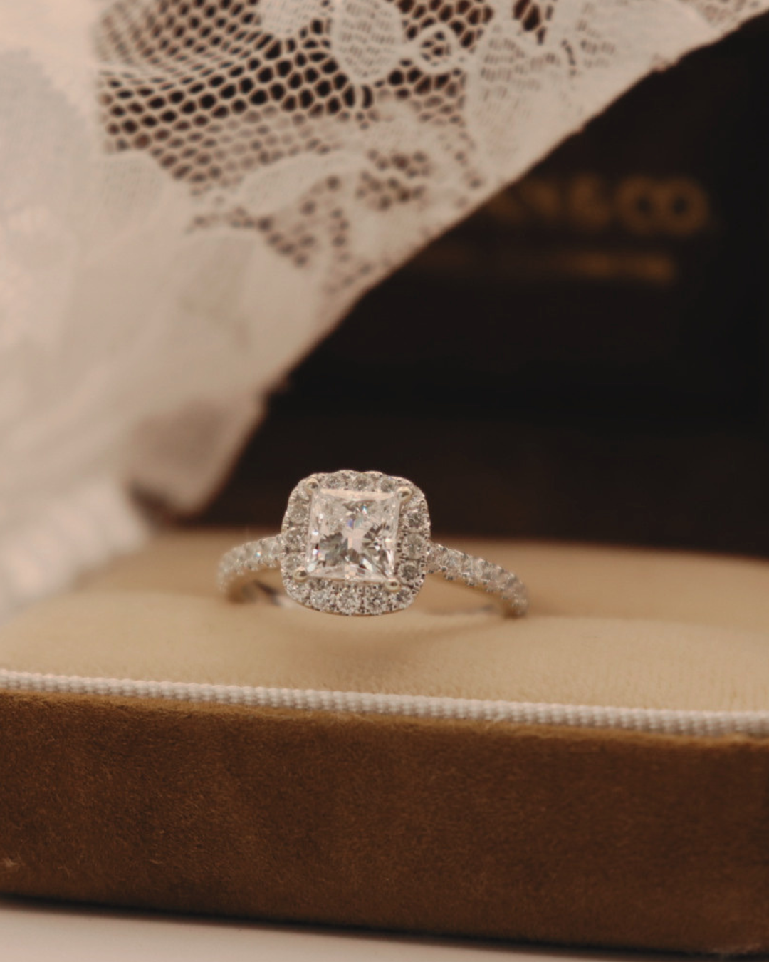 Pre-loved 14k White Gold LG 1ct Square Cut Diamond Engagement Ring w/ .25ctw Natural Diamond Accents .25ctw