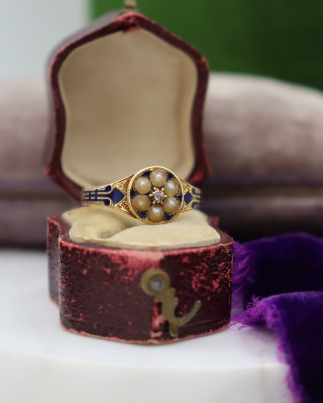 Pre-loved 18k Yellow Gold Seed Pearl & Diamond Vintage Ring w/ Blue Enamel Made in England  