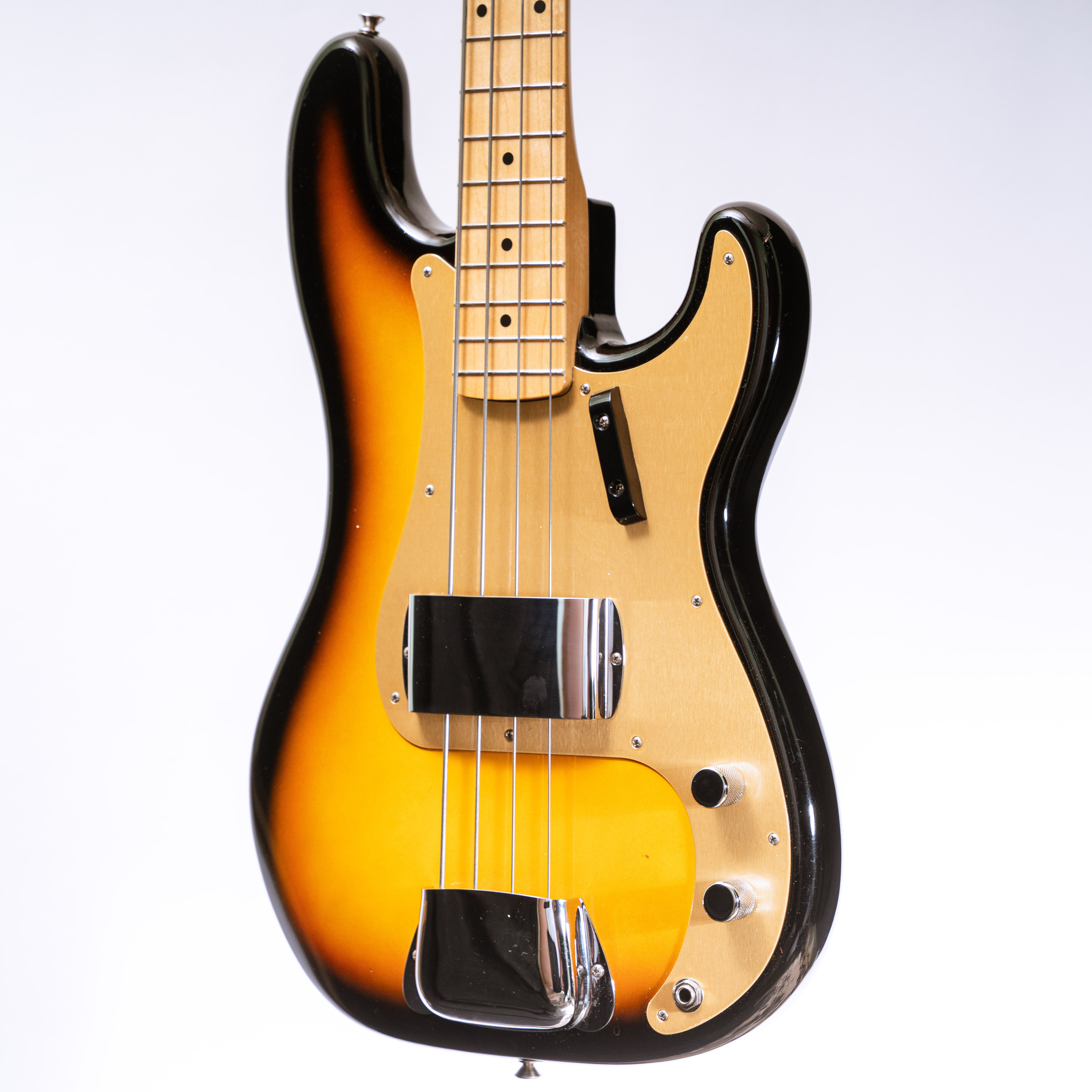 Fender - 2015 - American Vintage '58 Precision Bass in 3-Color Sunburst