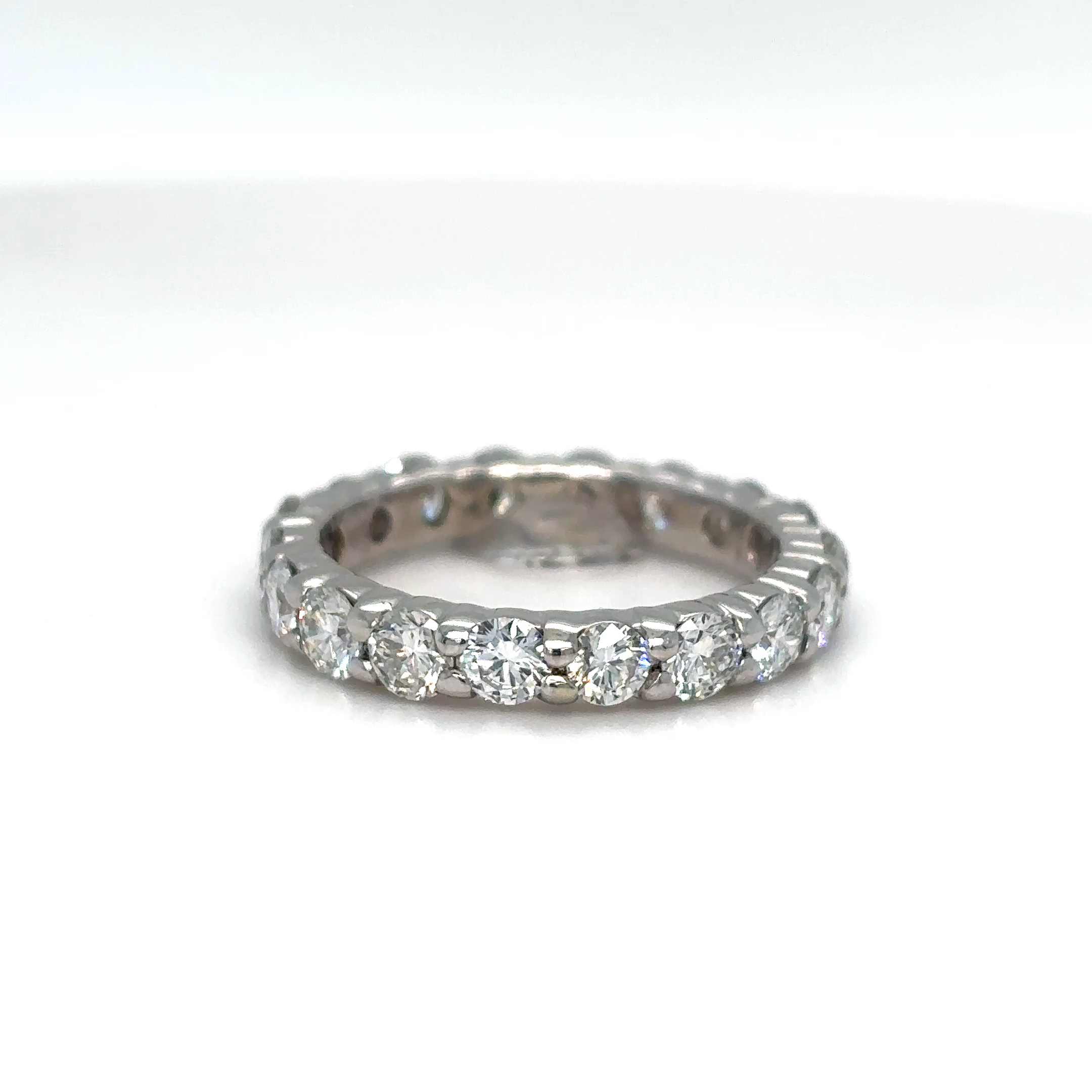 14KW 1.80CTW ROUND BRILLIANT DIAMOND ETERNITY BAND SI1/G-H 2.9G SZ: 5