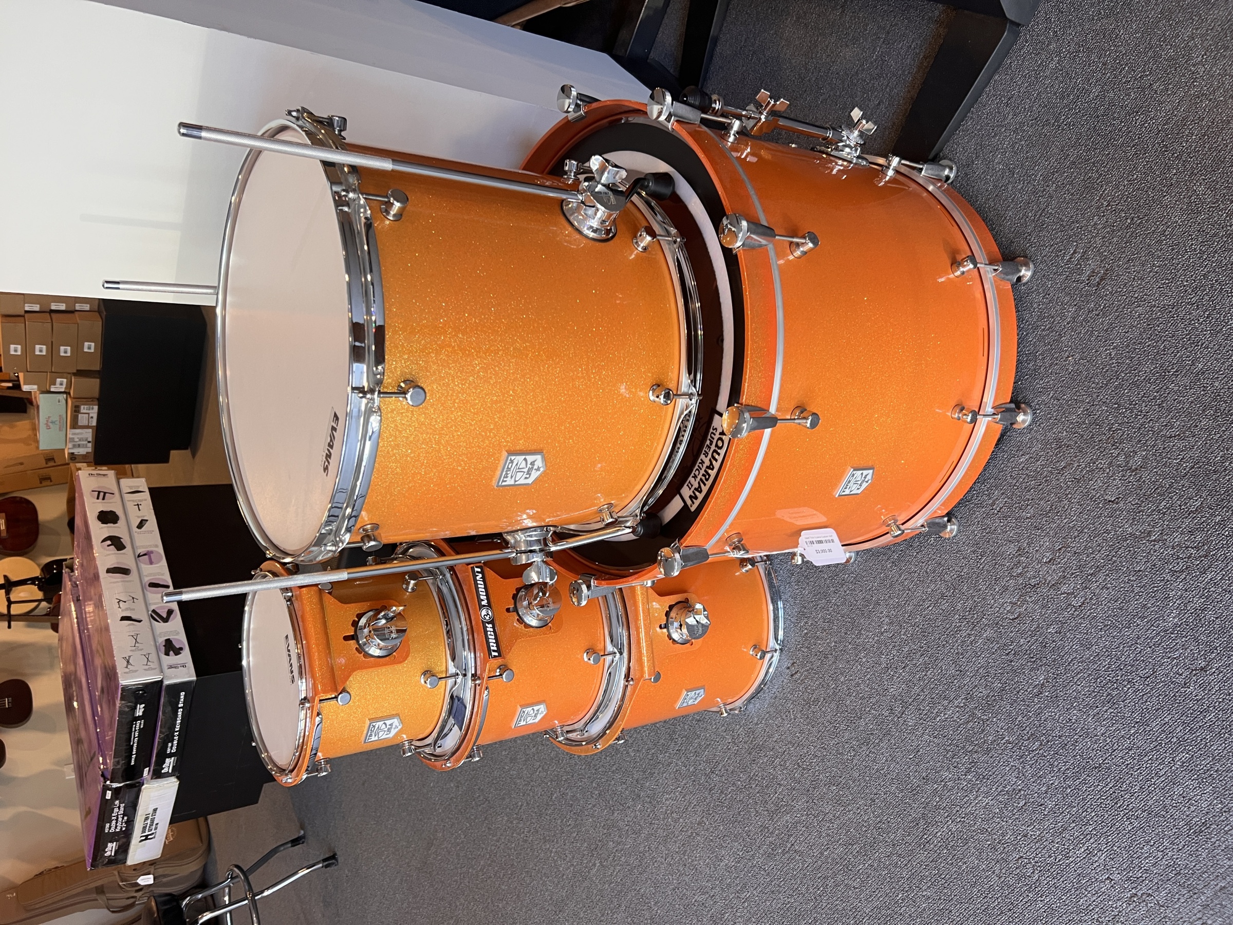 Used Trick 5 piece Custom VMT shell pack, orange Sparkle, 22x16,16x14,14,x12,12x9,10x8 matching Rim mounts
