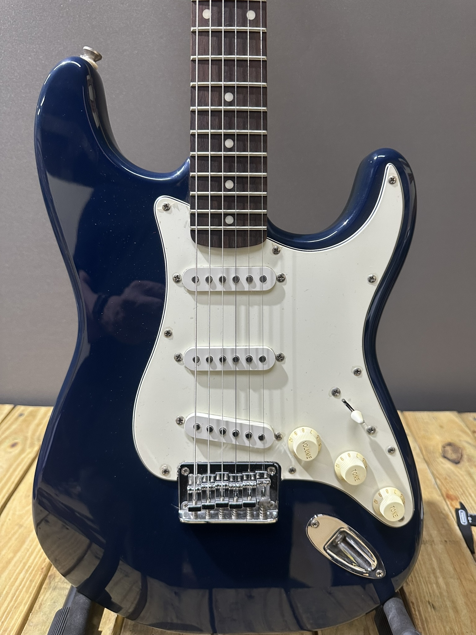 エレキギター　Squier BULLET ネイビーホワイト Fender_Squier_Bullet_Electric_