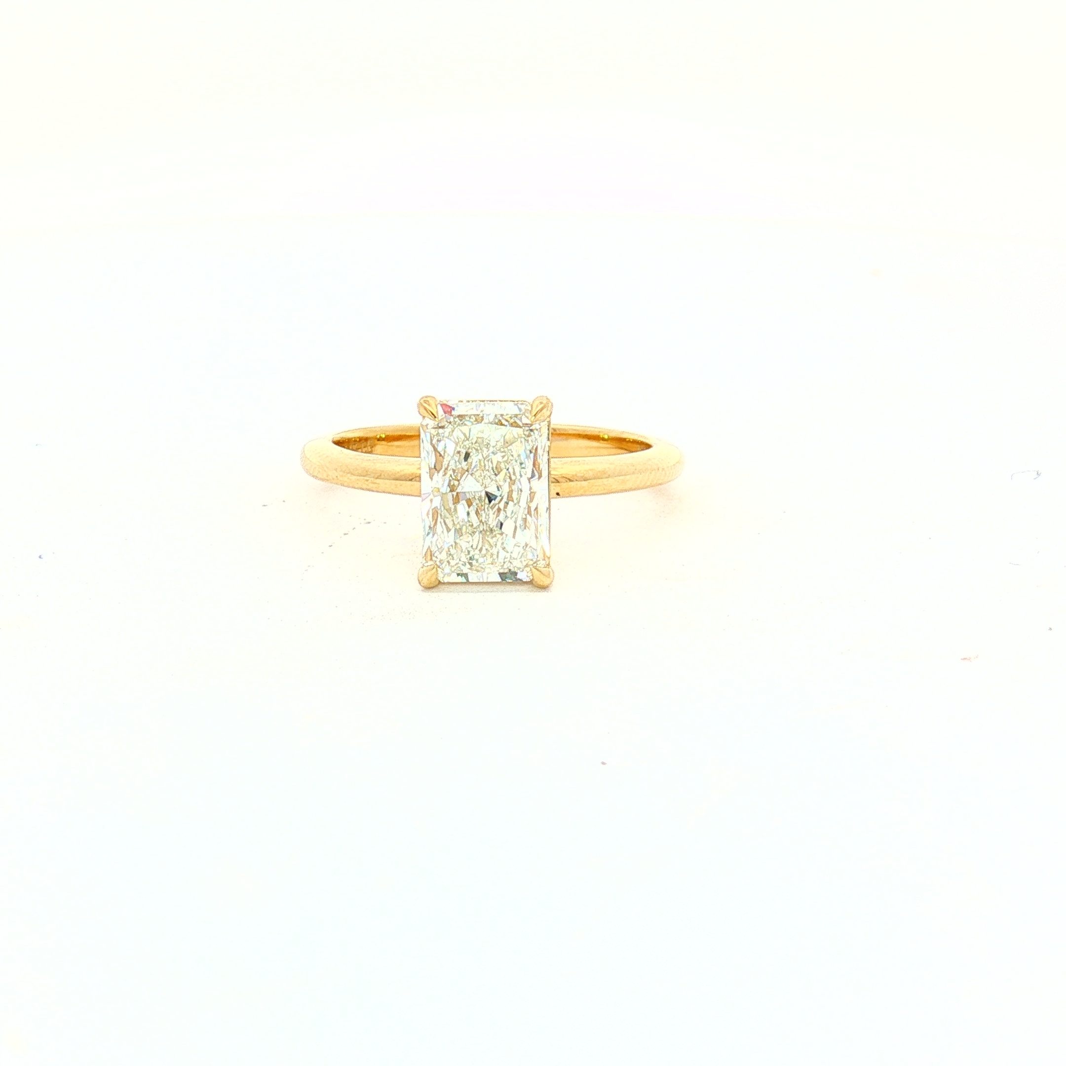 14k Yellow Gold Solitaire Ring With 2.06ct Radiant Cut, Size 7