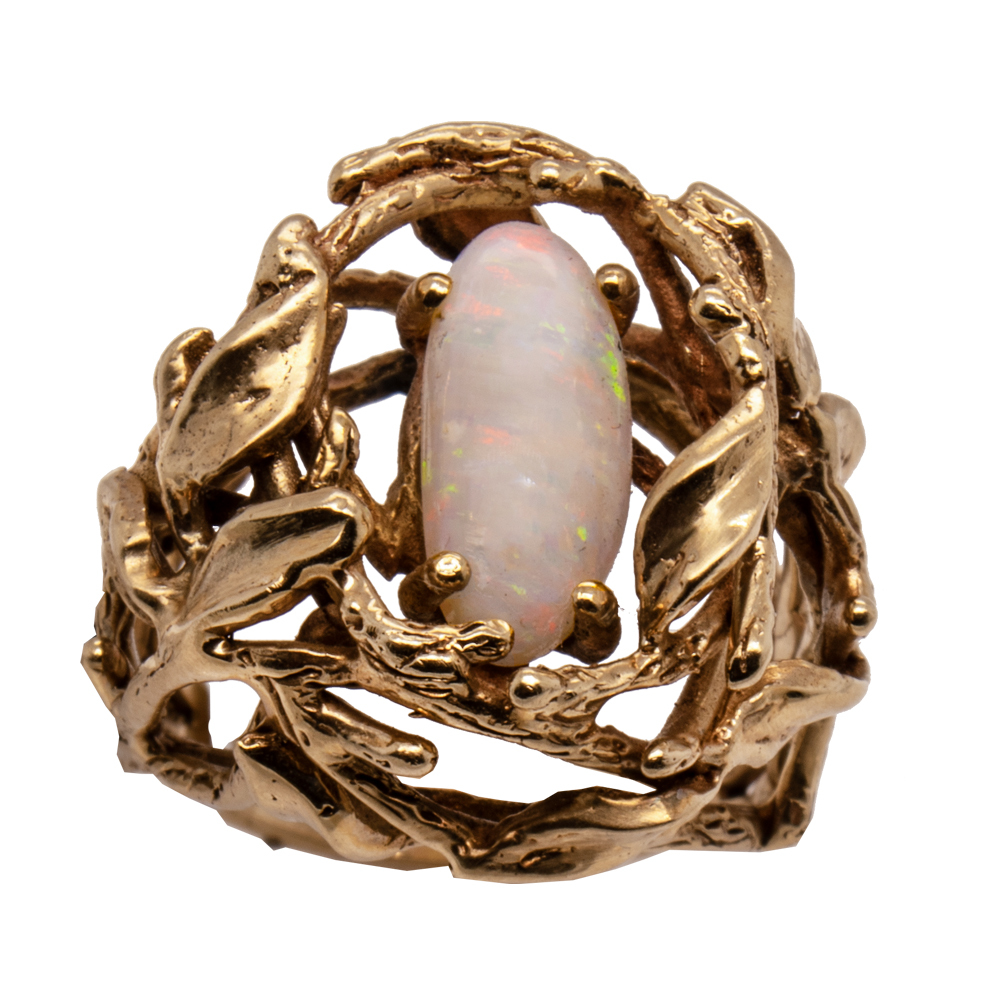 14ky 1.48ct oval Opal in carved nest ring, size 5.5