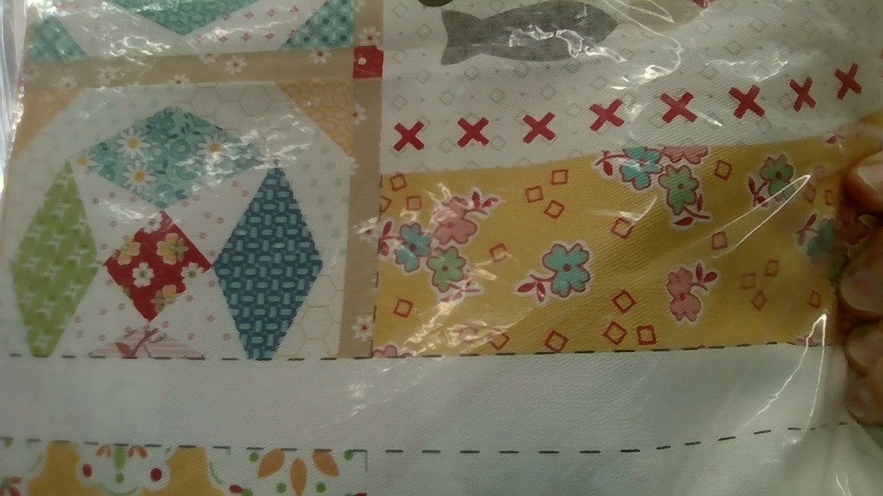 Riley Blake Prairie home by Lori Holt calico zippy bags 3 home dec 56?x56? panel