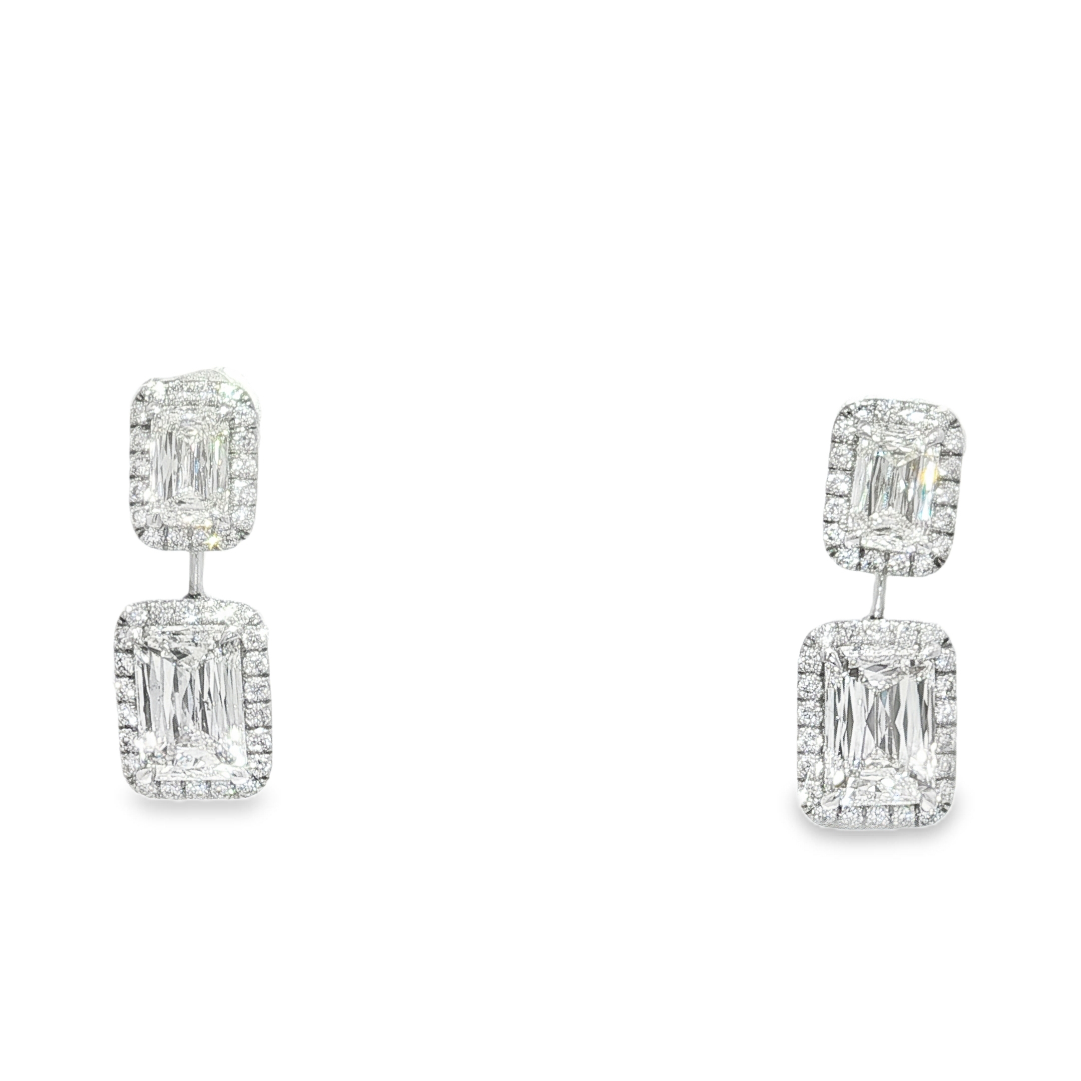 18KW Drop Earrings DIA 0.58CT S.EM 1.42CT L.EM 3.00CT GIA