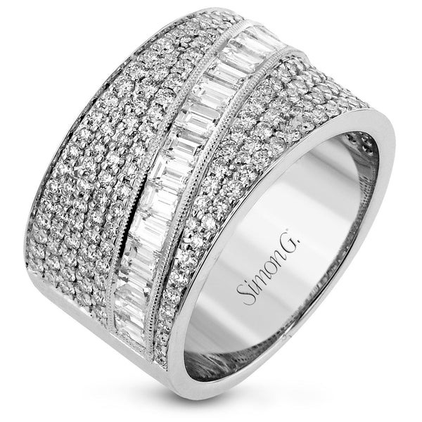 18KW Simon G Fashion Cocktail Ring Round DIA 0.91CT Diagonal  Row Of Baguette DIA 1.07CT 