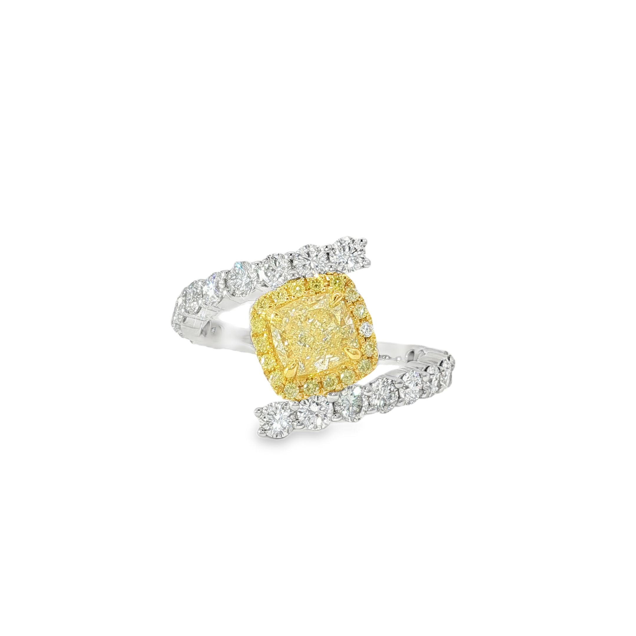 18KYW Cocktail Ring Cushion Y.DIA 1.05CT W.DIA 1.41CT GIA W-X VS2