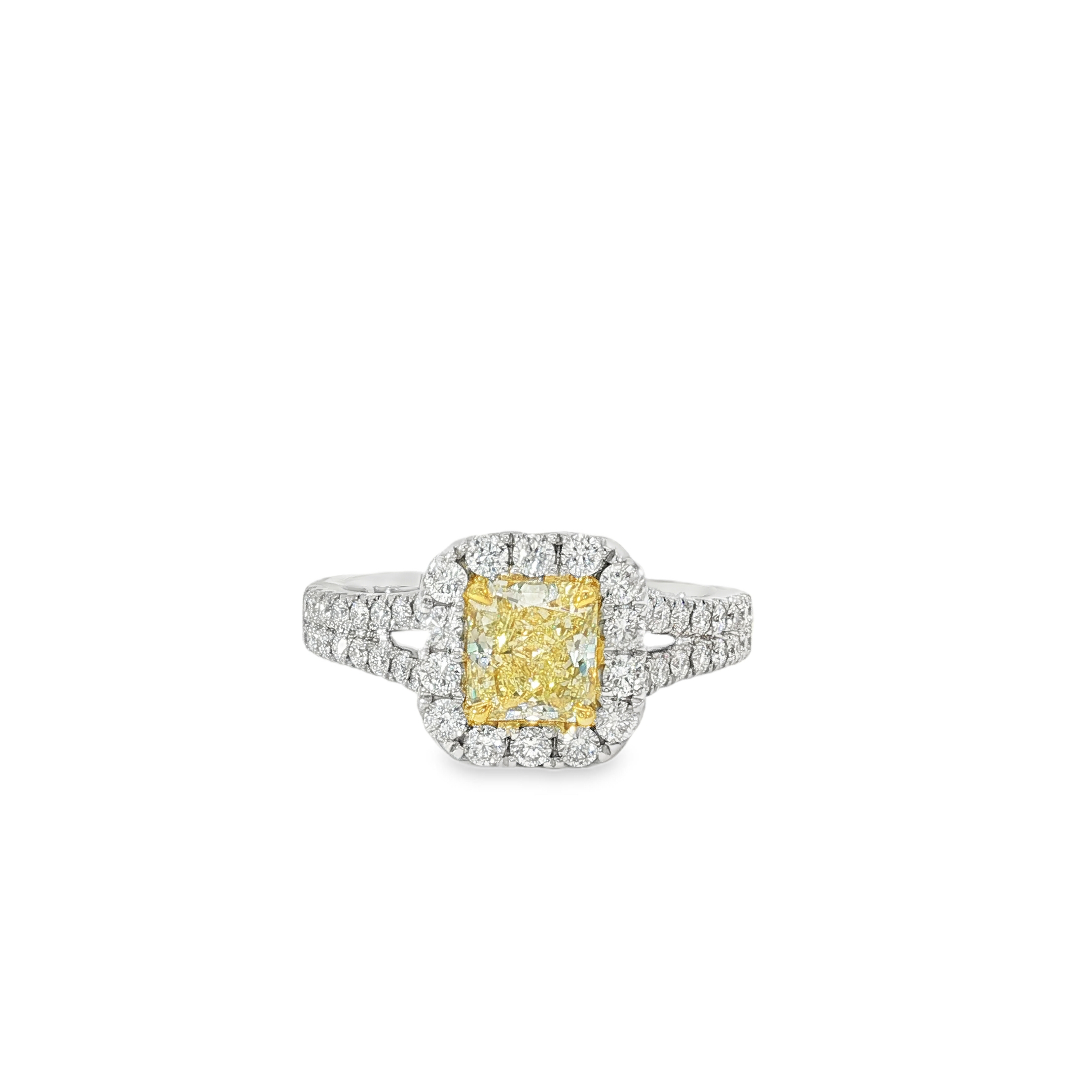 PT/18KY Engagement Ring Radiant Y.DIA 0.98CT W.DIA 0.59CT GIA W-X VVS1