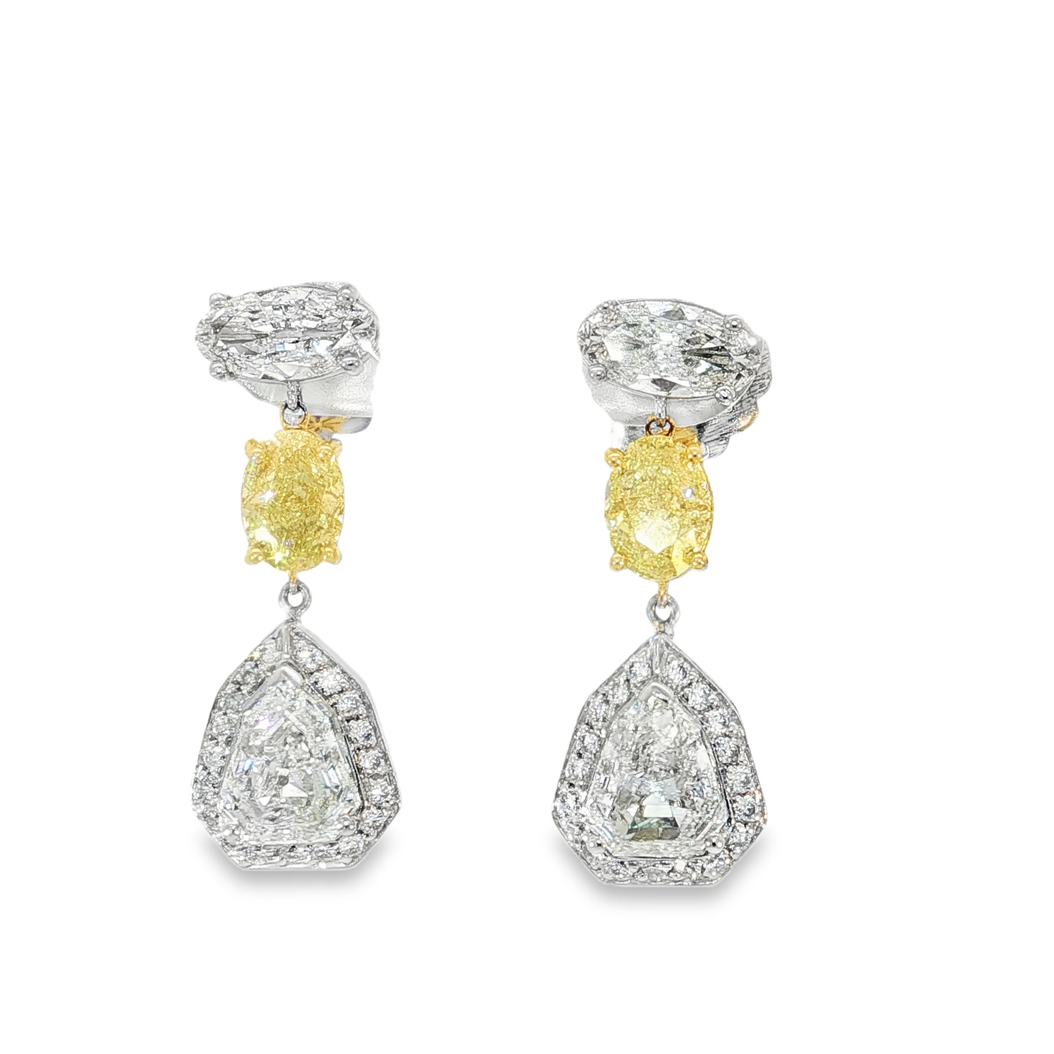 PT/18KY Fancy Drop Earrings SH 2.44CT OV 2.51CT DIA 0.29CT GIA