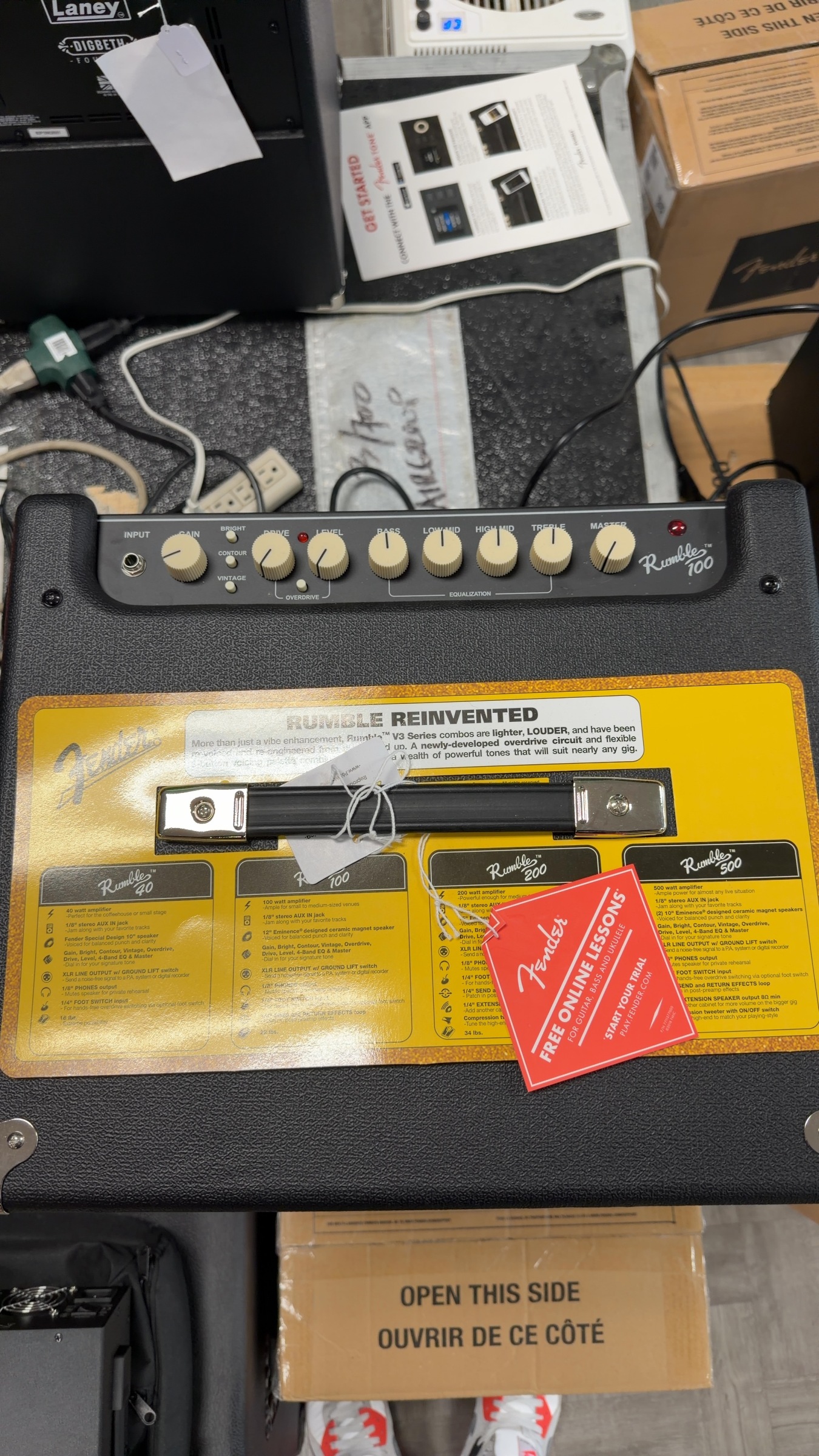 Fender Rumble 100 V3 - 885978288137