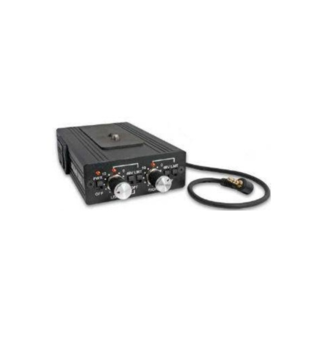 Beachtek DXA-8-U (USED) Two channel, Battery-powered Microphone Adapter with Built
in Preamplifiers, Limiters and Dual Phantom Power.