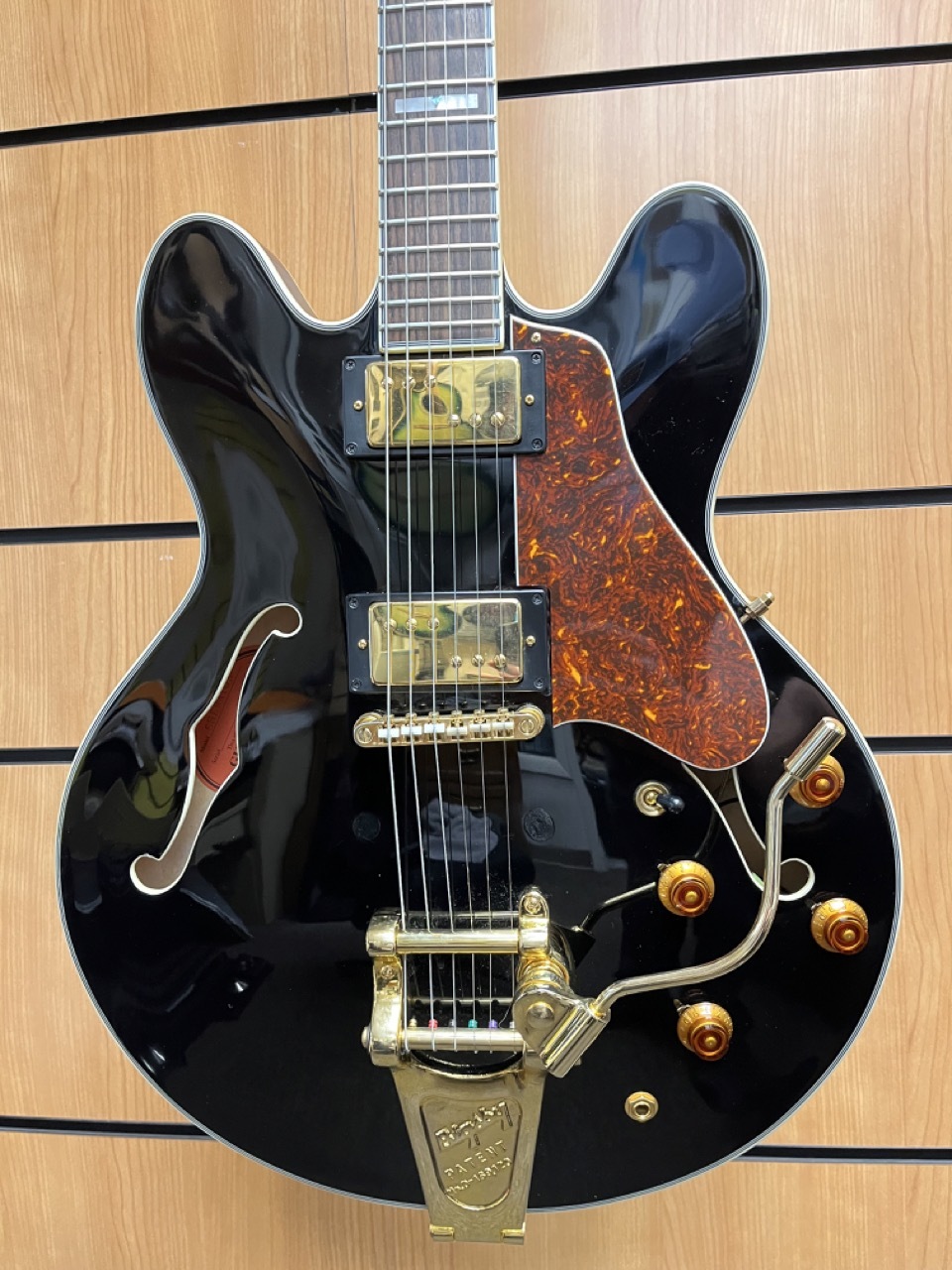 Epiphone Sheraton II – Upgraded w/ Lindy Fralin P92s, Bigsby, Bone Nut w/Hardshell Case
