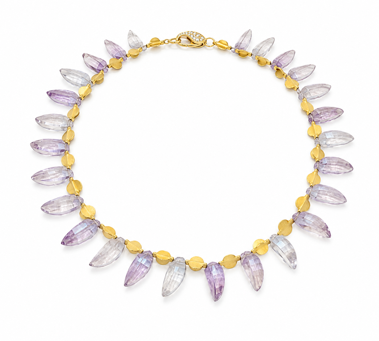 14.5 - 16 Carved Amethyst Gemstones, 18kt Yellow Gold Beads, 18kt Yellow Gold Chain, Finished with a 8.5mm x 13.5mm Edison Pearl