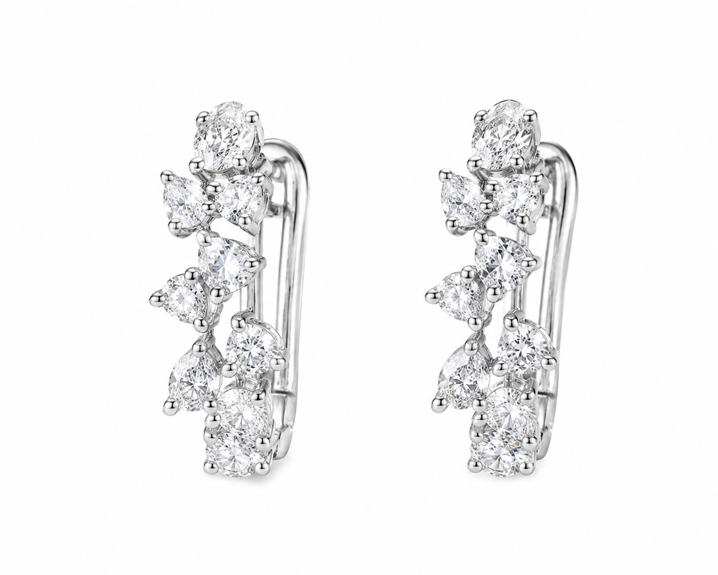 18kt White Gold (3.02 grams) & Diamond (24 diamonds = 0.67 TCW) huggie earrings