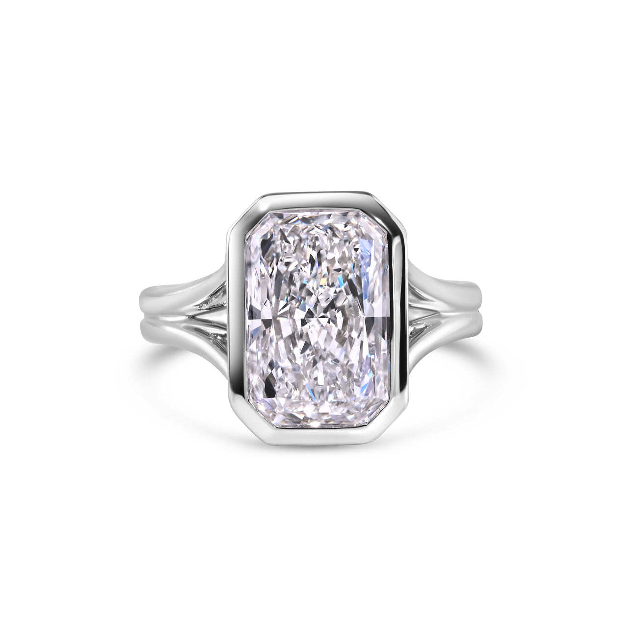 5.65 Grams, 14k White Gold Custom Split Shank Bezel 4.22ct Radiant Lab Grown Diamond Of E Color, VS1 Clarity; LG712581228