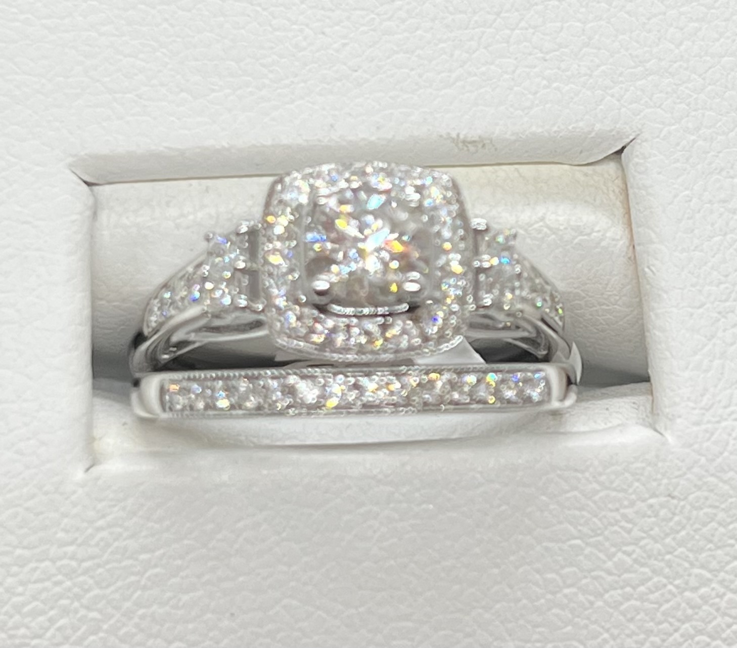 1.00ctw Diamond wedding set, .50ctw Round centre, round diamonds surrounding & on sides & matching band 14K white gold