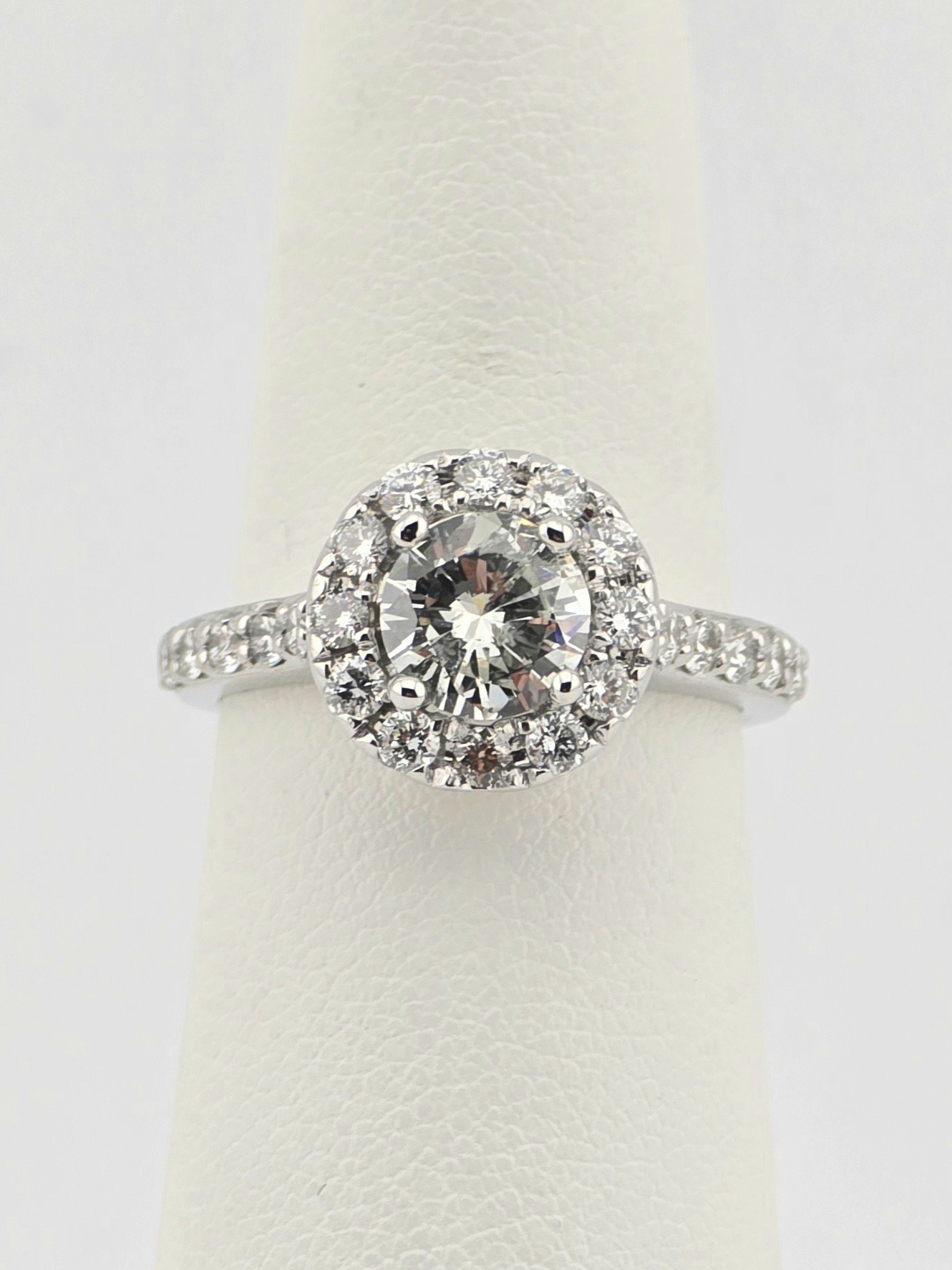 14KW DIAMOND ~1.5CTW CENTER ~1CT ~I ~I1 ACCENT ~0.5CTW ~H-J ~SI ENGAGEMENT RING SIZE 6.5