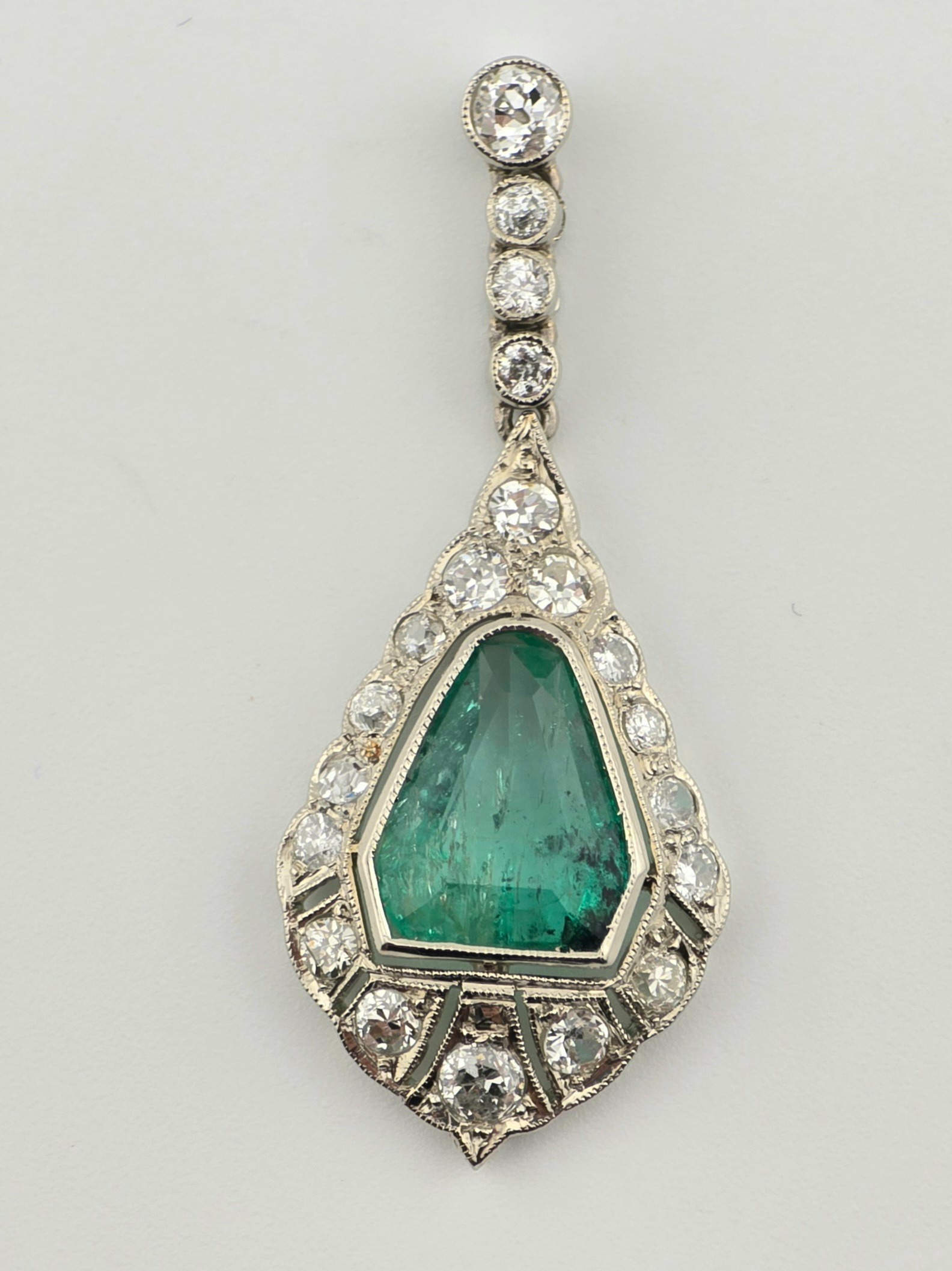 VINTAGE DIAMOND ~0.5CTW ~I-K ~SI-I1 EMERALD ~3CT PENDANT