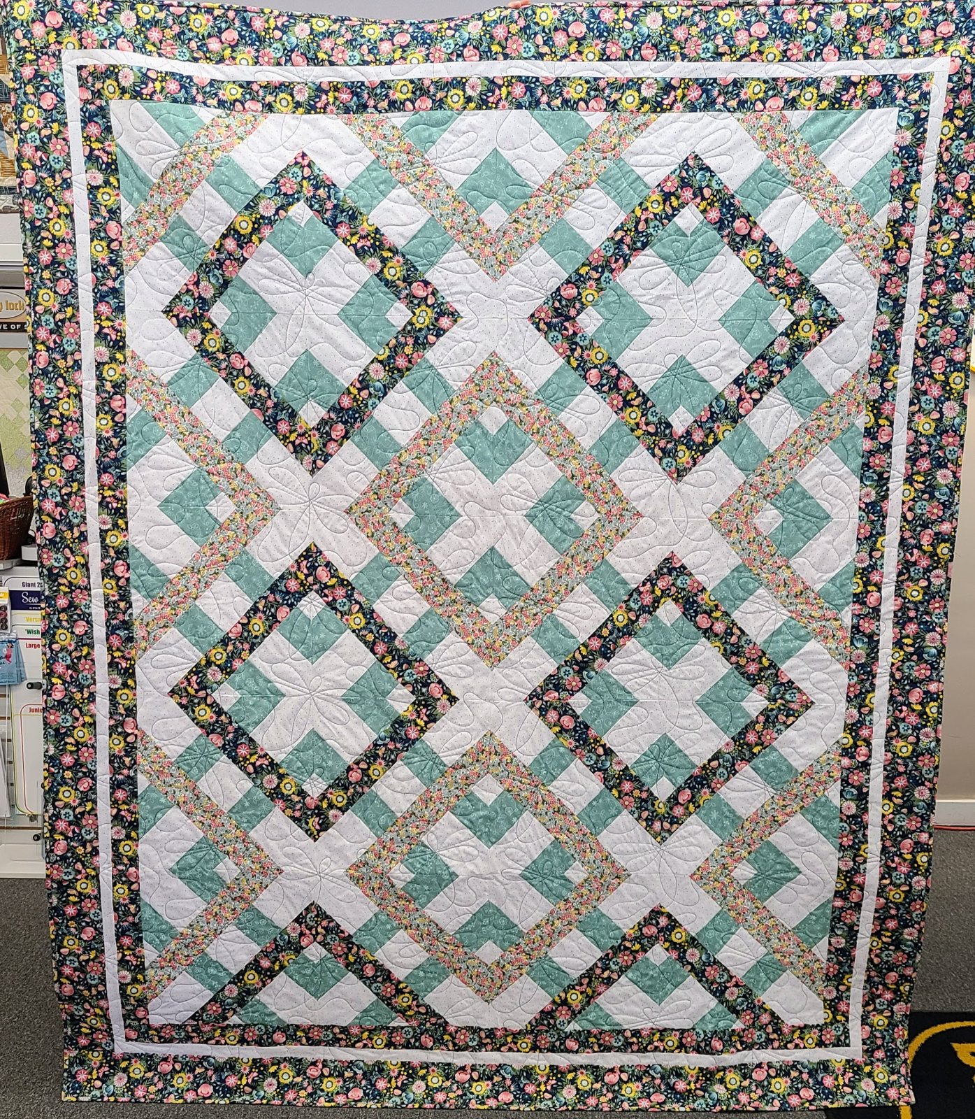 Garden Maze Quilt Kit Vintage Floral