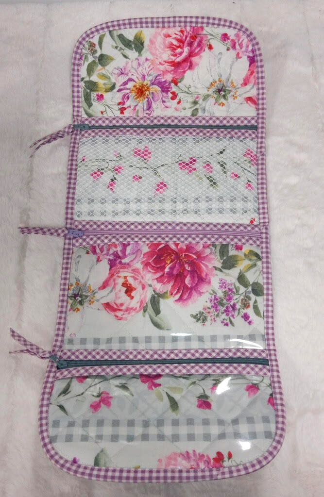 SPECIALTY CLASSES Stash and Dash Fold Over Organizer