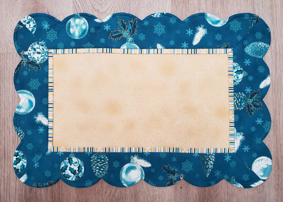 Scalloped Placemats