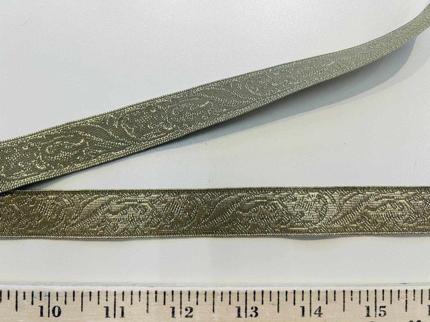 未開封 RIBBON \"Beautiful & Resistance\" ラレーヌ 未開封 RIBBON 