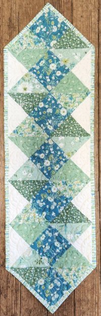 table runner, beginner's quilting project, simple quilt project