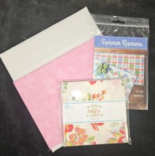 quilt kit for table runner top and binding, beginning quilters projects, quilt kit, kits for beginning quilters, kits for quilters
