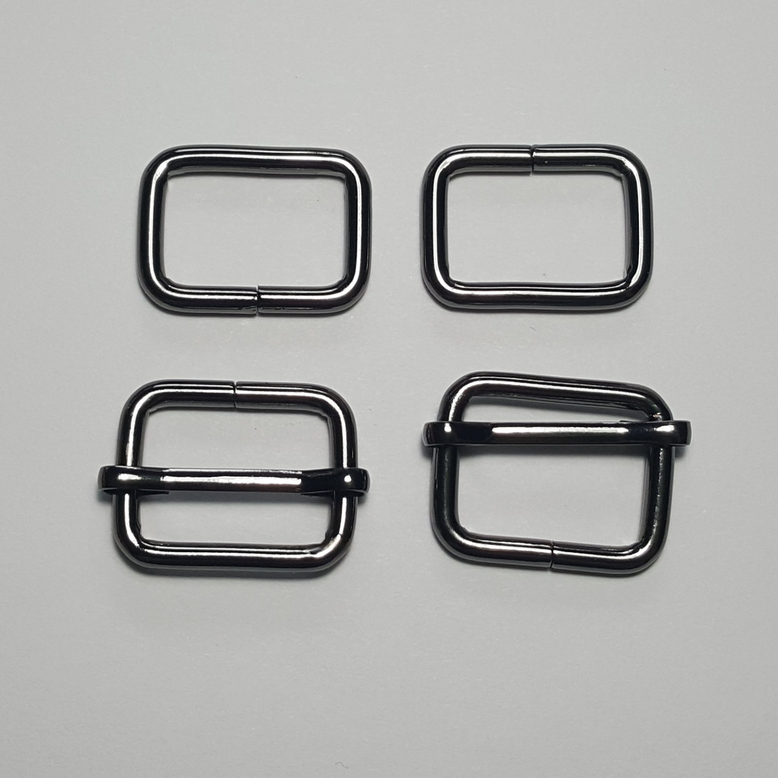 Bag Hardware