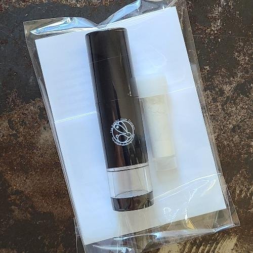 TRHD Cottontail Embossing Powder Tool