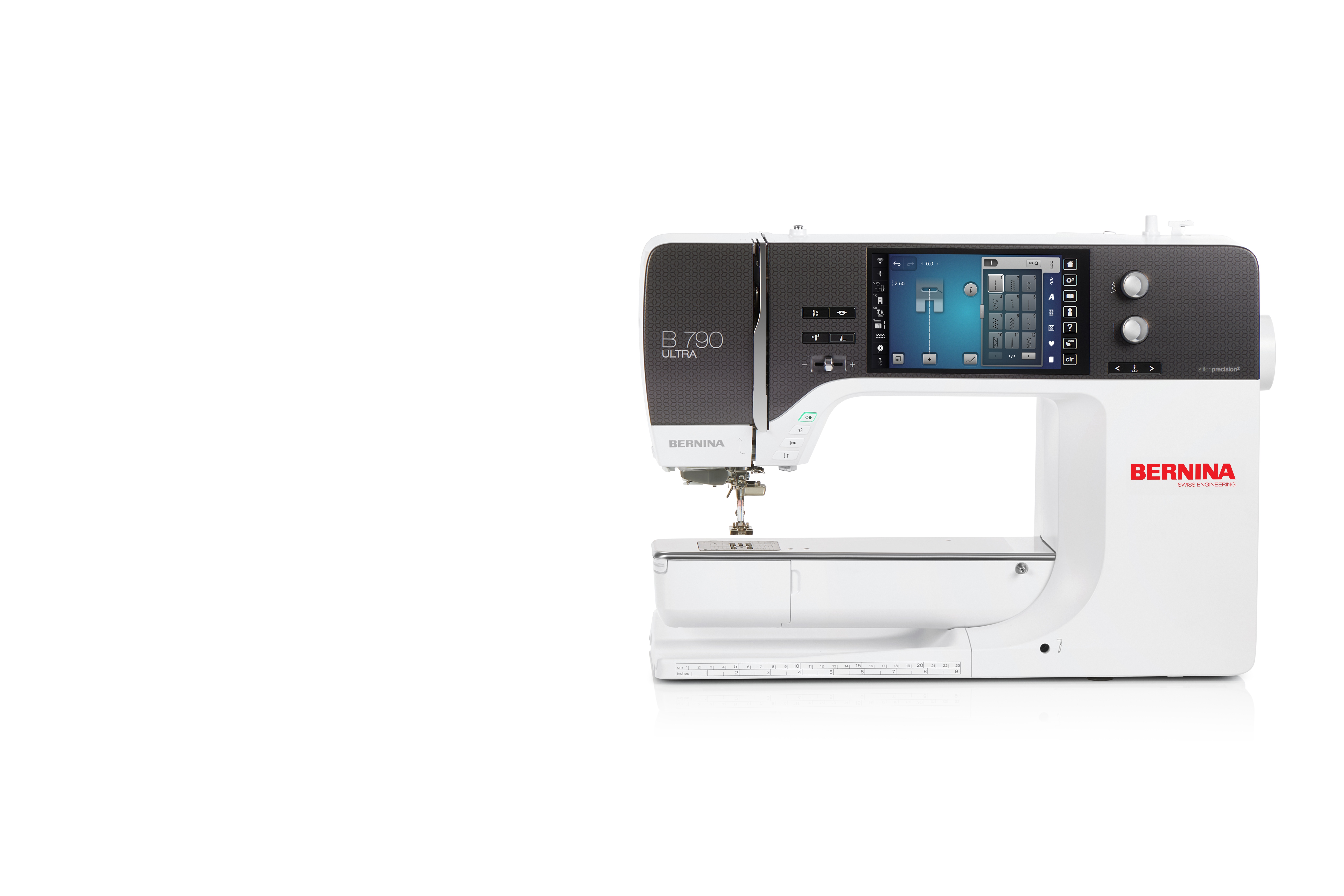 BERNINA 790 Ultra Frontal View