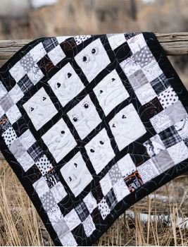 Costume Makers Act II B&W Quilt