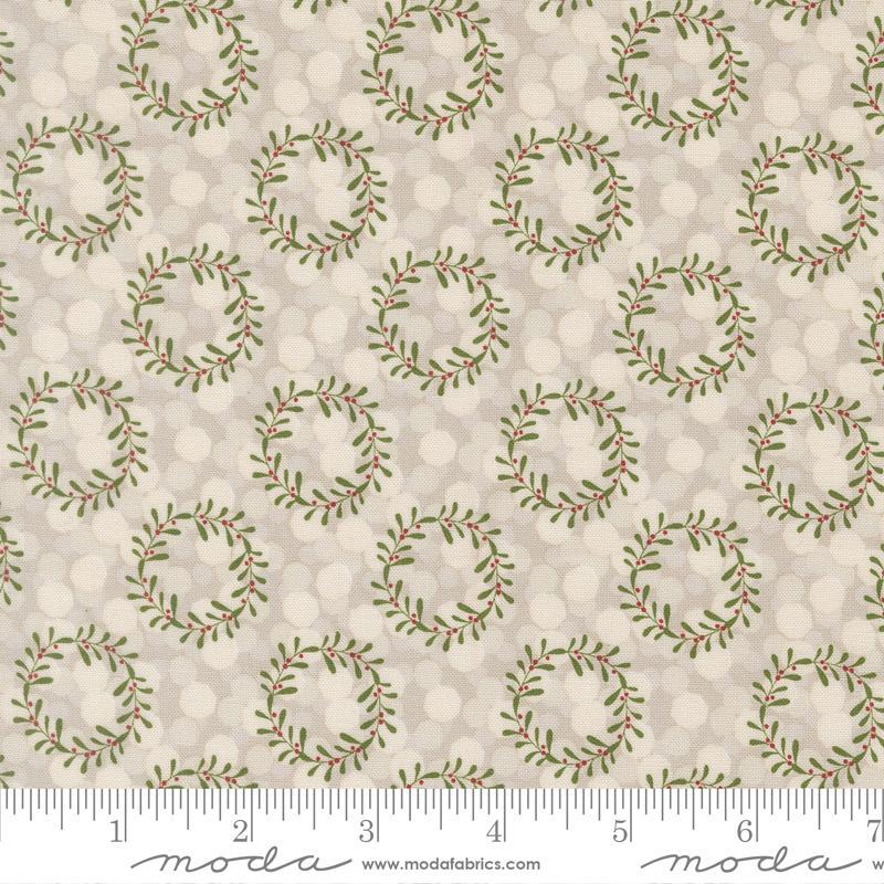 Gingerbread Lane 26155-12 Frost Glittering Lights Wreaths by Kiley's Quilt Room for Moda