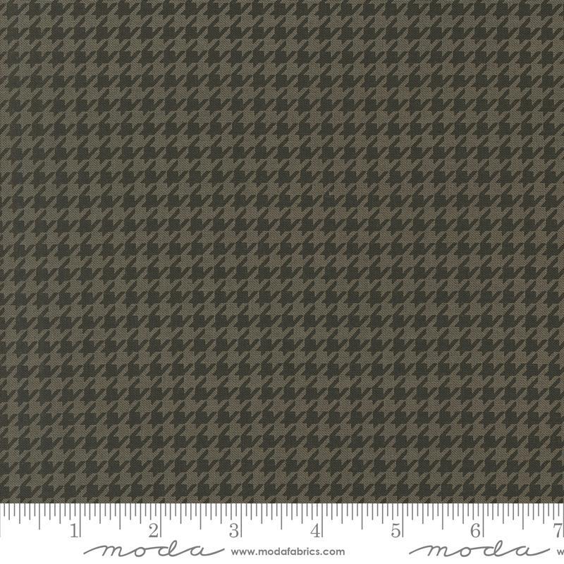 Home Sweet Haunt 20918-16 Charcoal Hounds Tooth by Stacy Iest Hsu for Moda