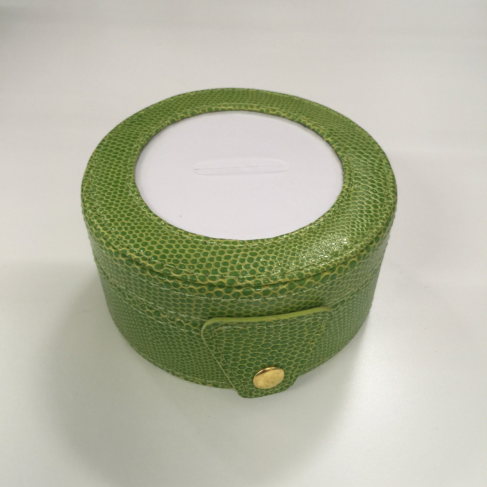 Lee S Round Jewelry Box