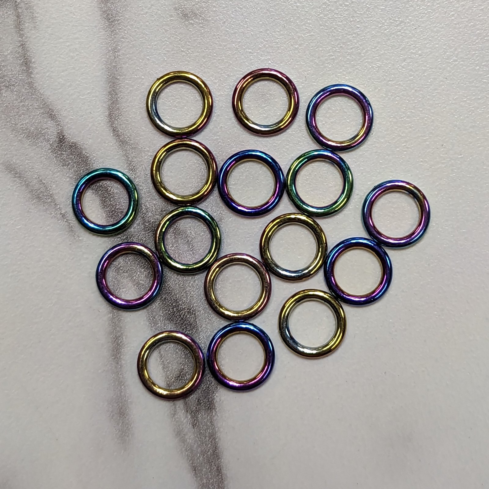 Oil Slick 2pcs Stitch Markers Set – Sierra and Pine