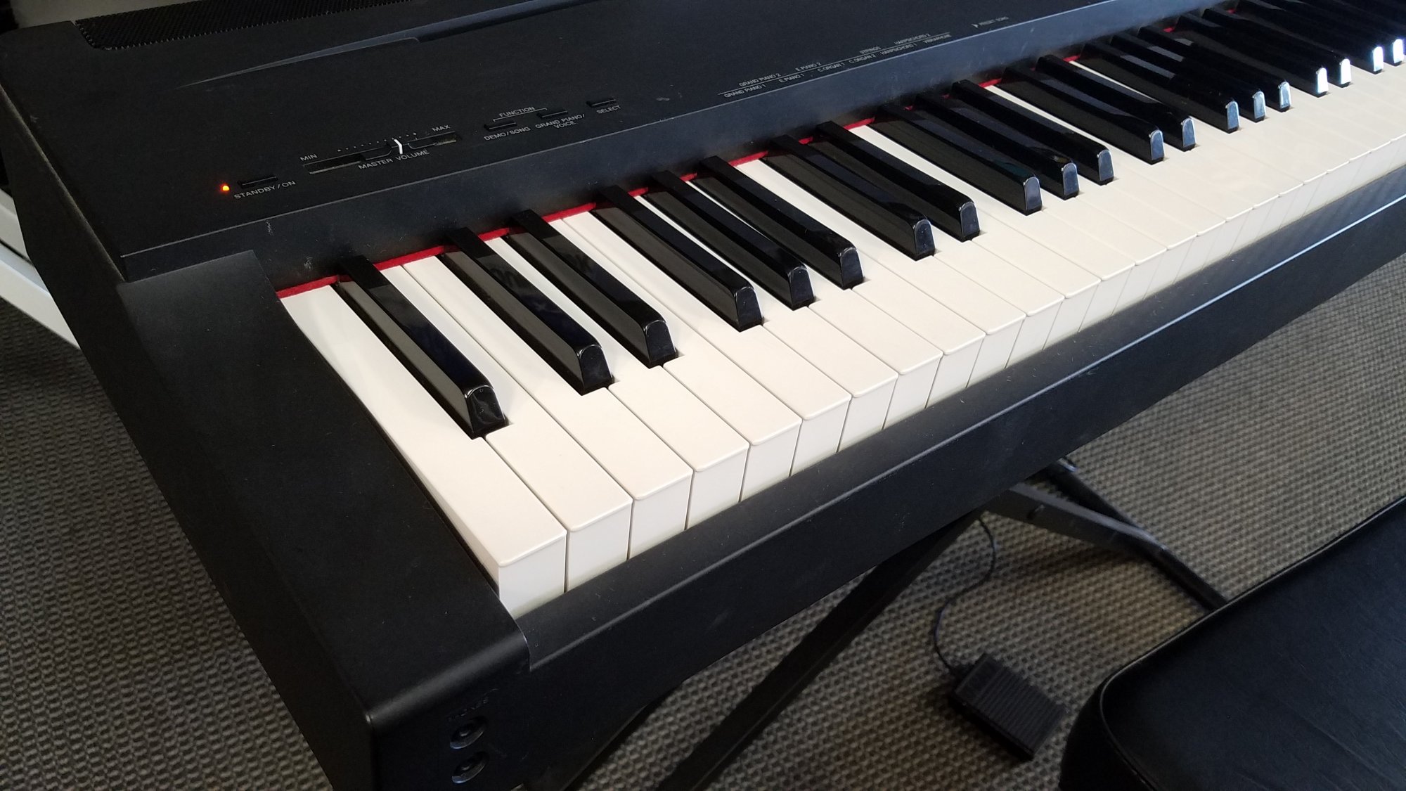 Grincer Misérable Glorieux piano yamaha yfp 70 Refusé Les données Ville