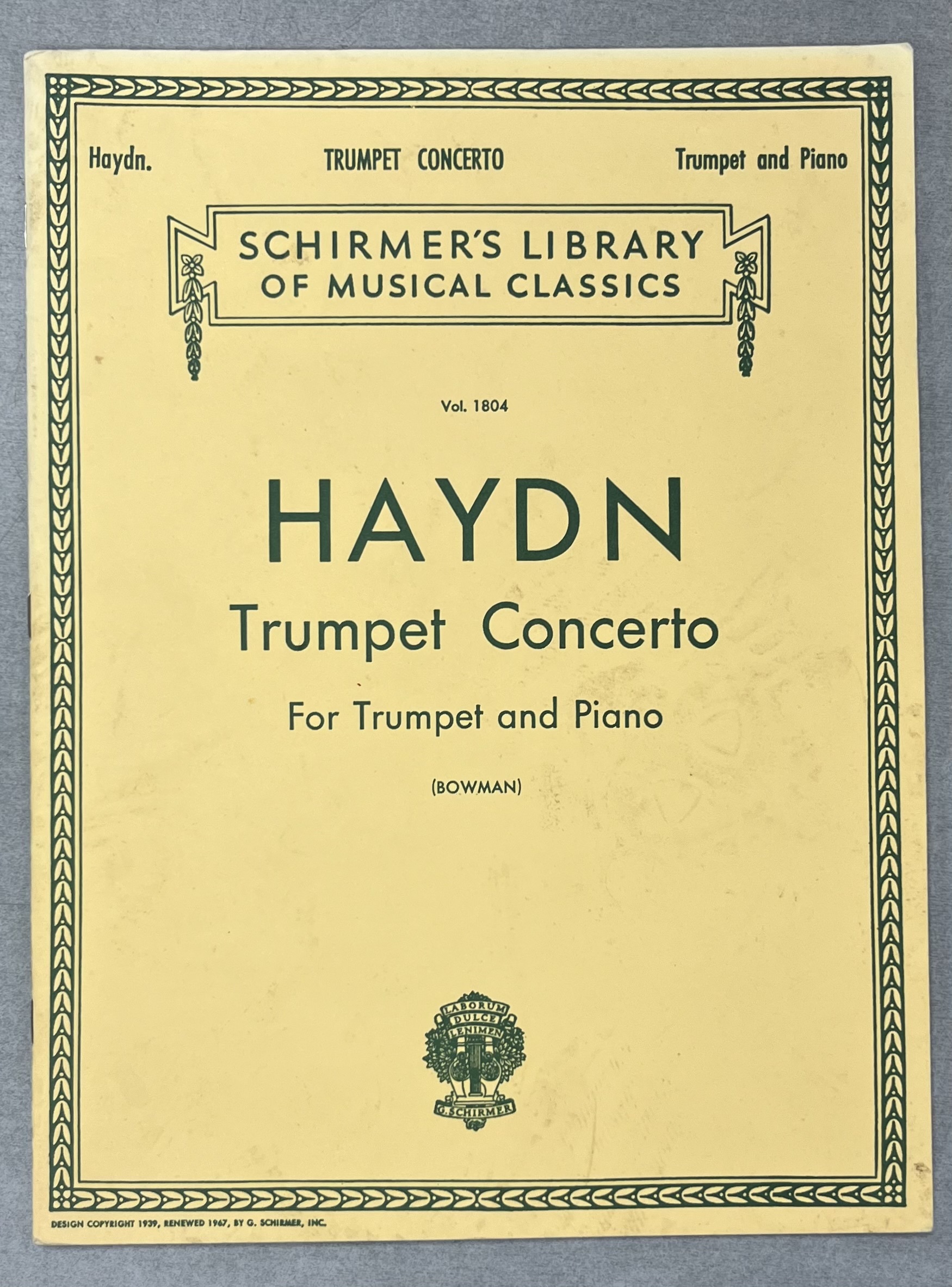 Schirmer's Library of Musical Classics: Haydn Trumpet Concerto for Trumpet and Piano