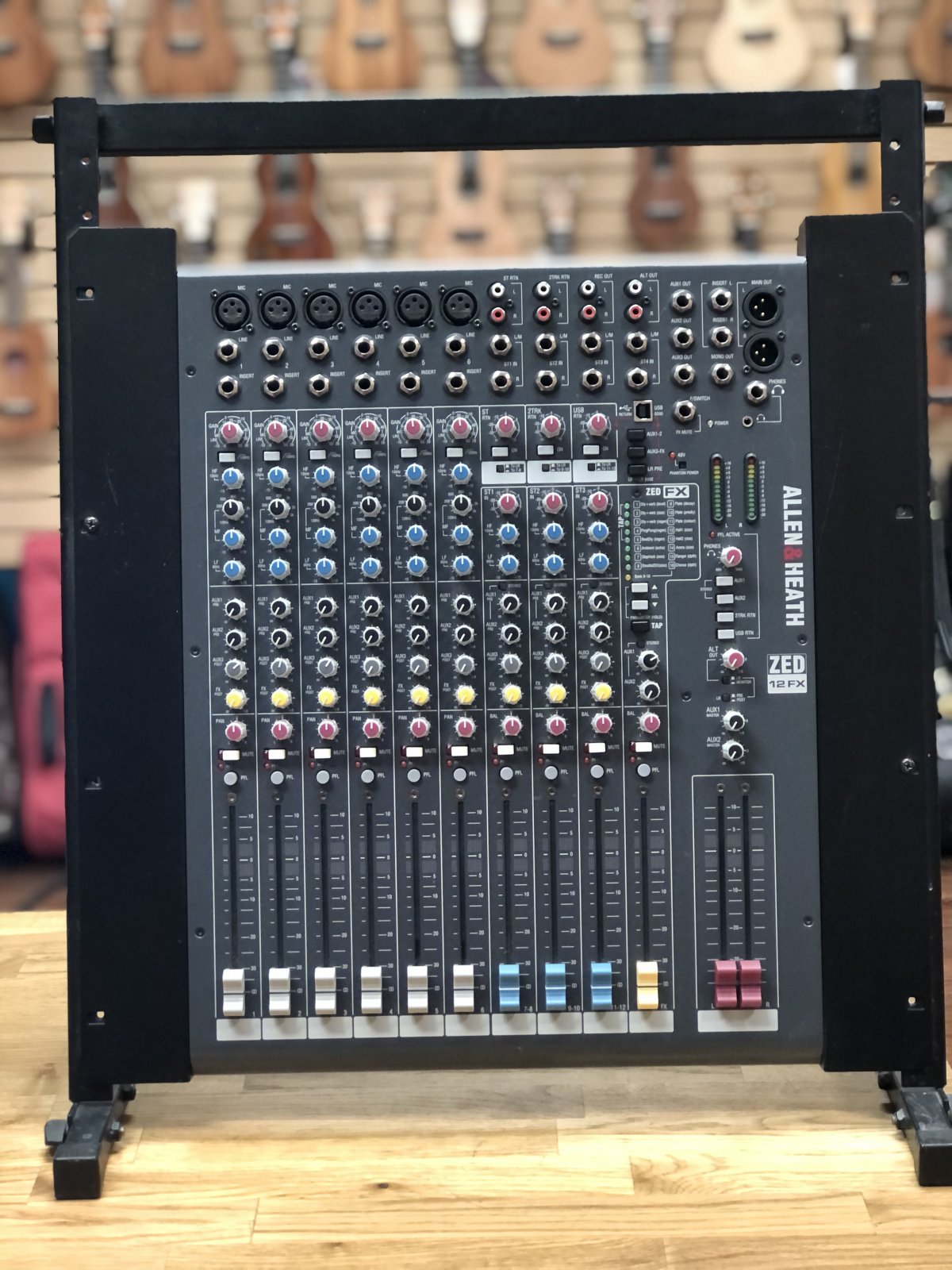 Allen & Heath ZED-12FX オーディオミキサー Allen & Heath ZED-12FX Mixer | FrontEndAudio.com