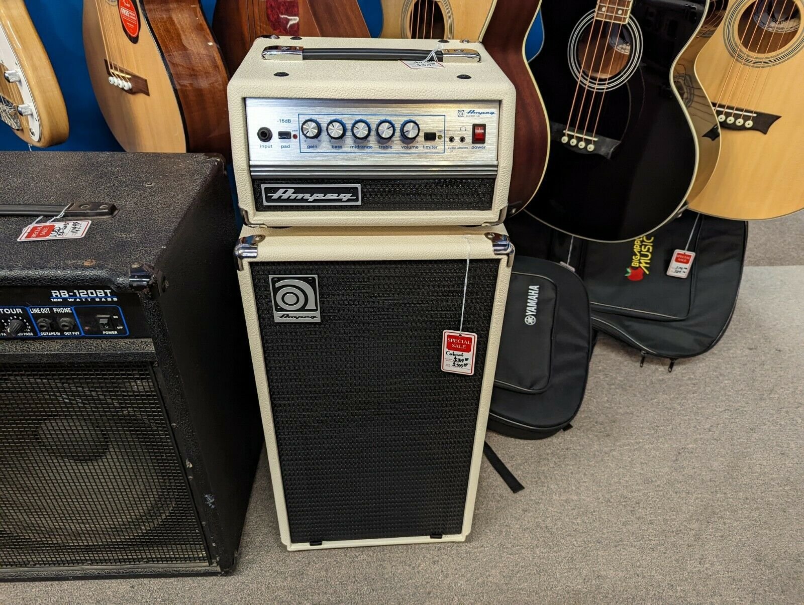 Ampeg SVT 210AV Bass Enclosure Limited Edition WHITE 614252330756